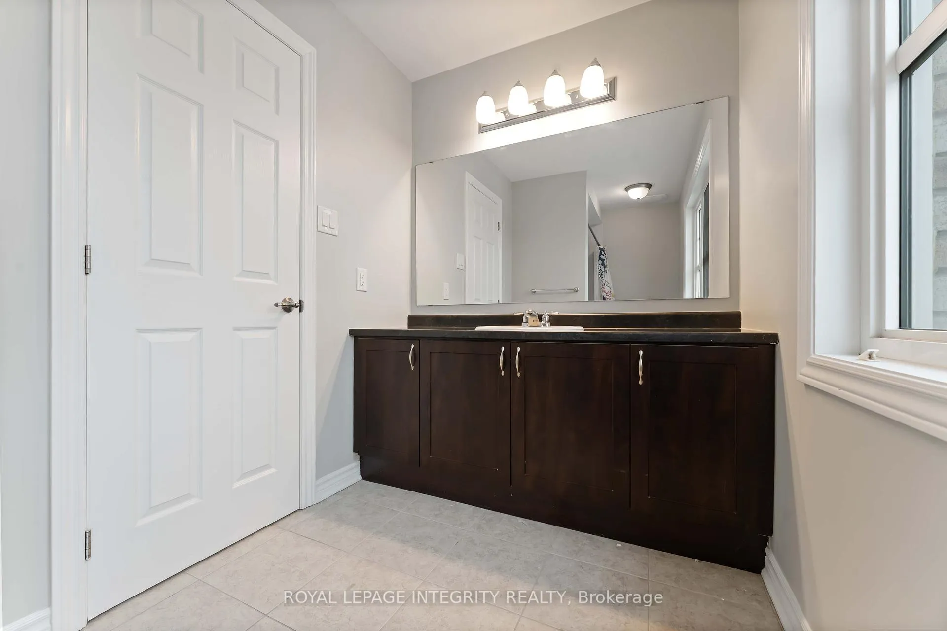Photo 38 of 408 Aphelion Crescent, Ottawa, Barrhaven - Half Moon Bay — HOMEH