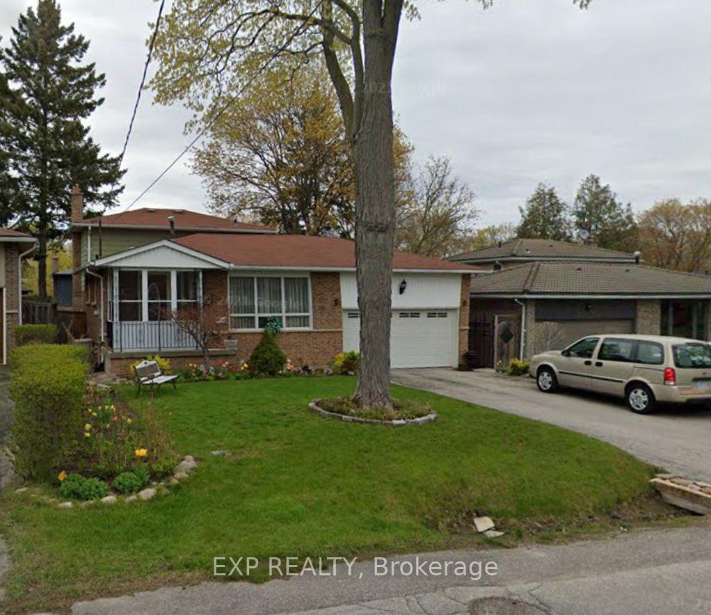 Front of 204 Island Road