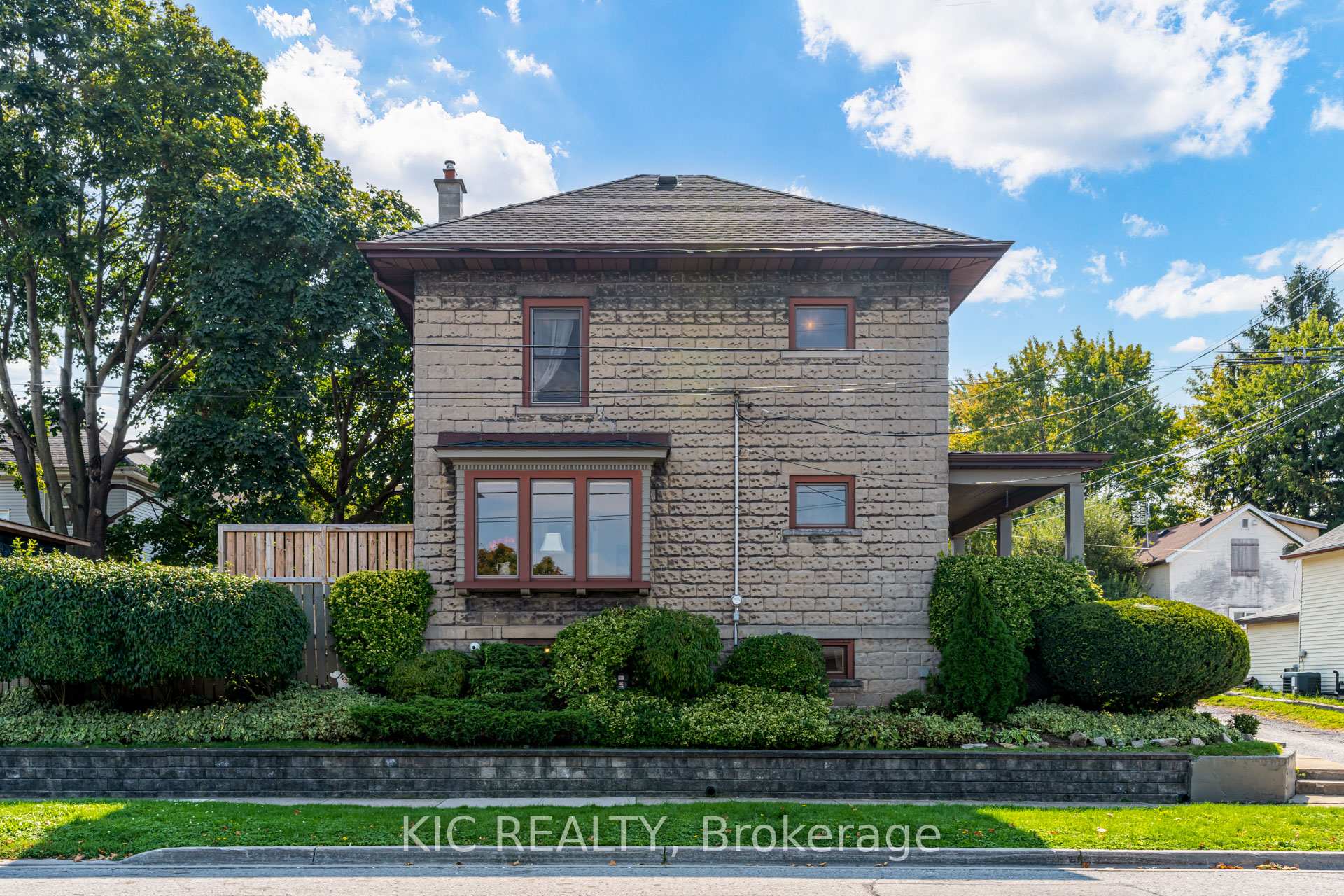 Photo 3 of 2 Boundary Lane, Thorold, Thorold Downtown — HOMEH