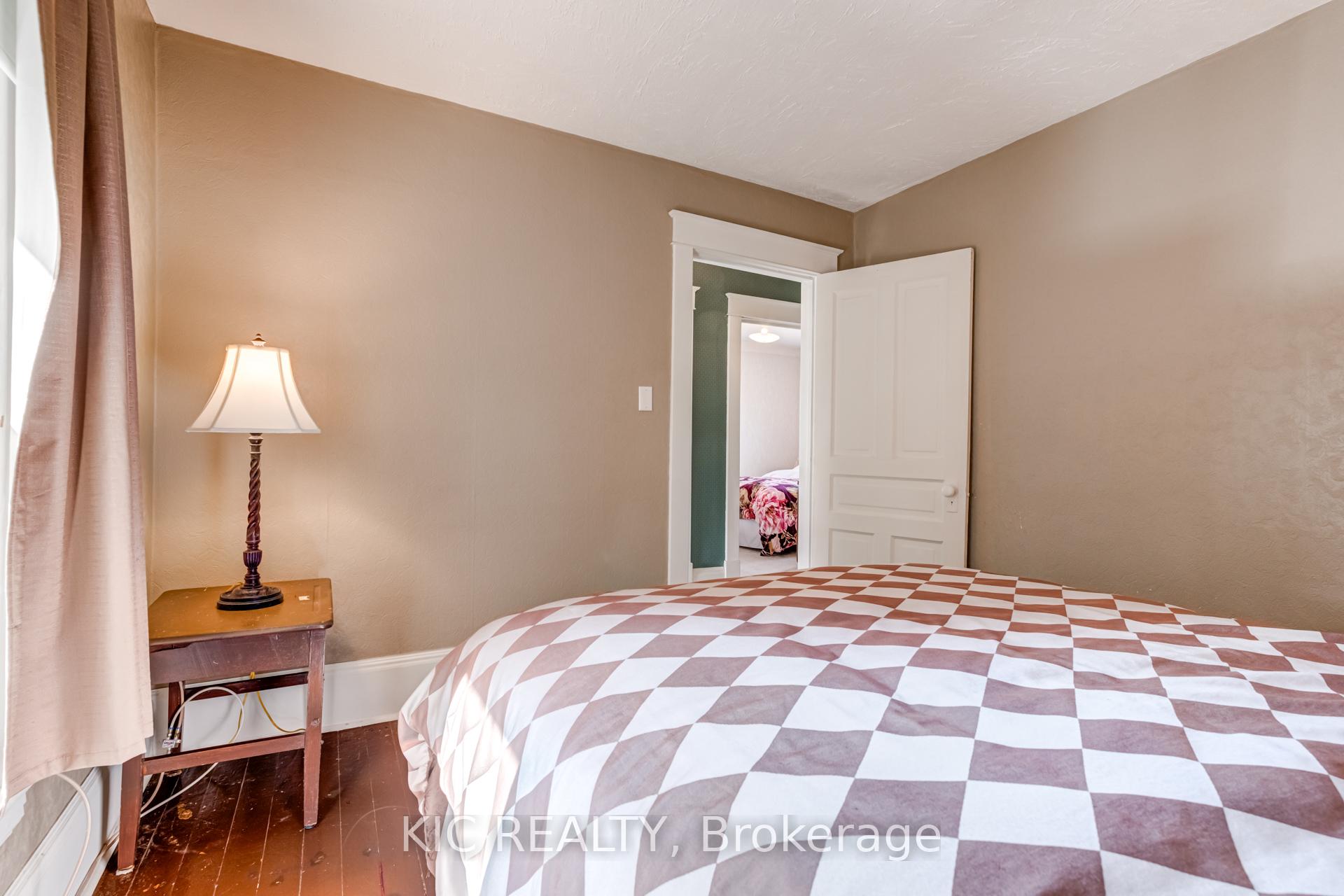 Photo 21 of 2 Boundary Lane, Thorold, Thorold Downtown — HOMEH