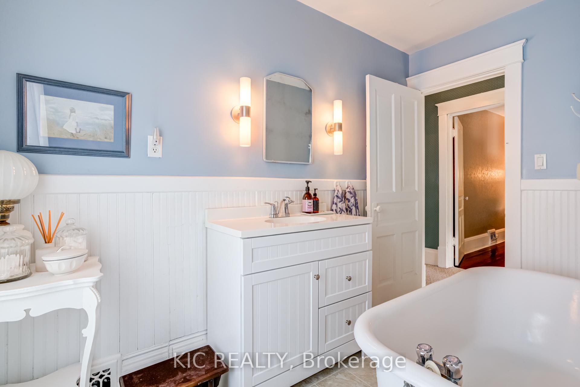 Photo 25 of 2 Boundary Lane, Thorold, Thorold Downtown — HOMEH