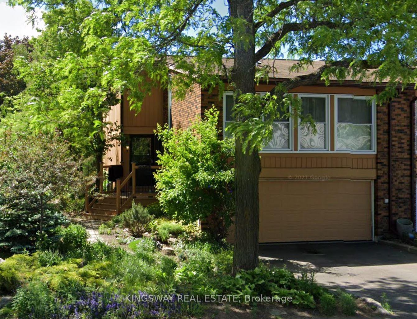 Photo 2 of 742 Mooney's Bay Place, Ottawa, Mooneys Bay/Riverside Park — HOMEH