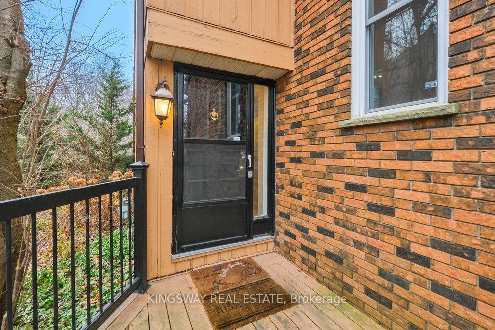 Photo 5 of 742 Mooney's Bay Place, Ottawa, Mooneys Bay/Riverside Park — HOMEH