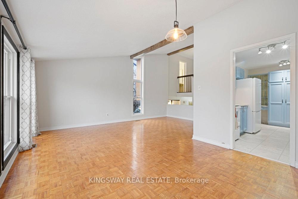 Photo 4 of 742 Mooney's Bay Place, Ottawa, Mooneys Bay/Riverside Park — HOMEH