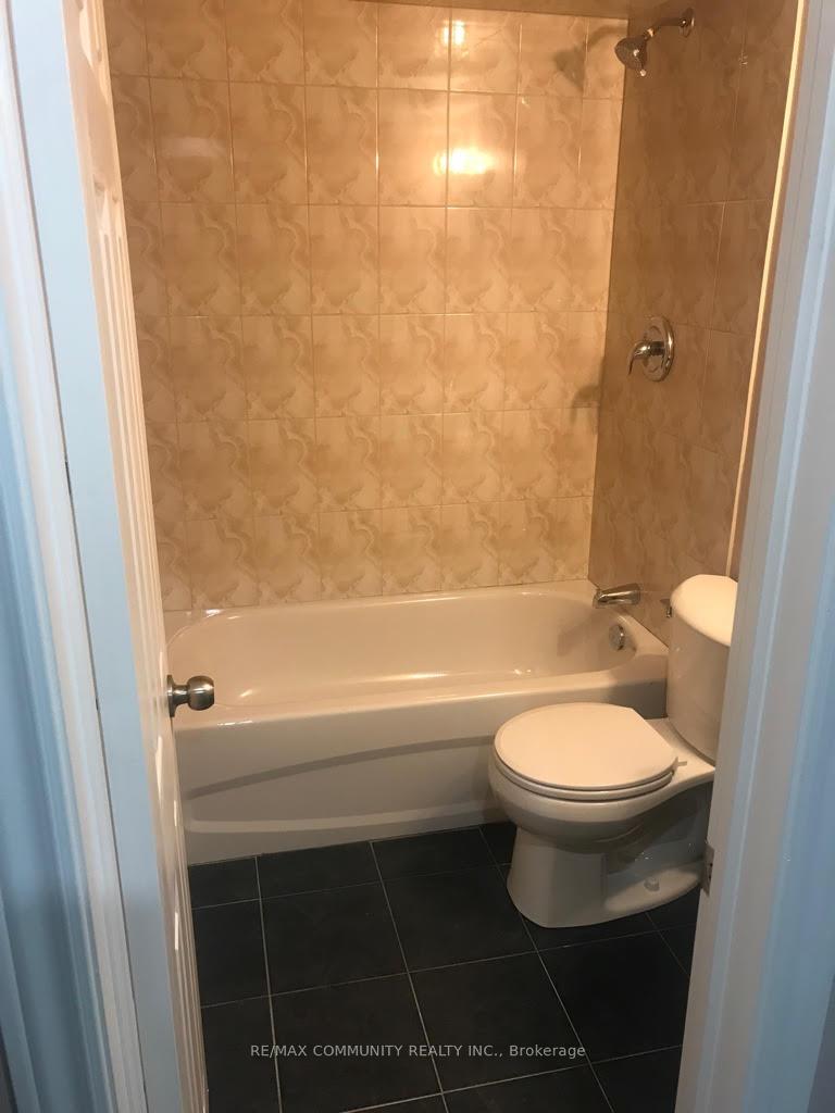 Photo 7 of 33 Challenger Court, Scarborough, Highland Creek — HOMEH