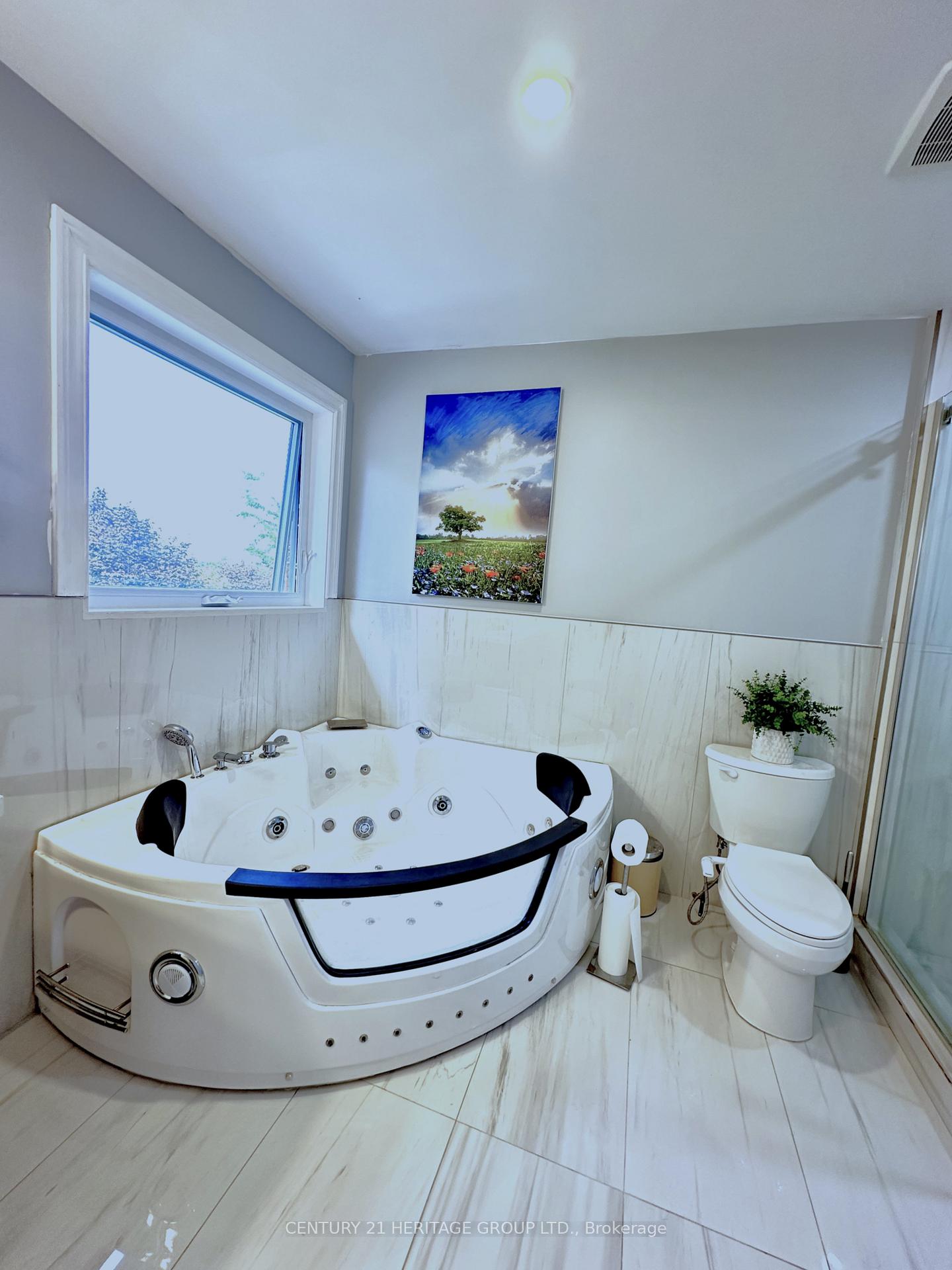 Photo 19 of 192 Covent Crescent, Aurora, Aurora Highlands — HOMEH