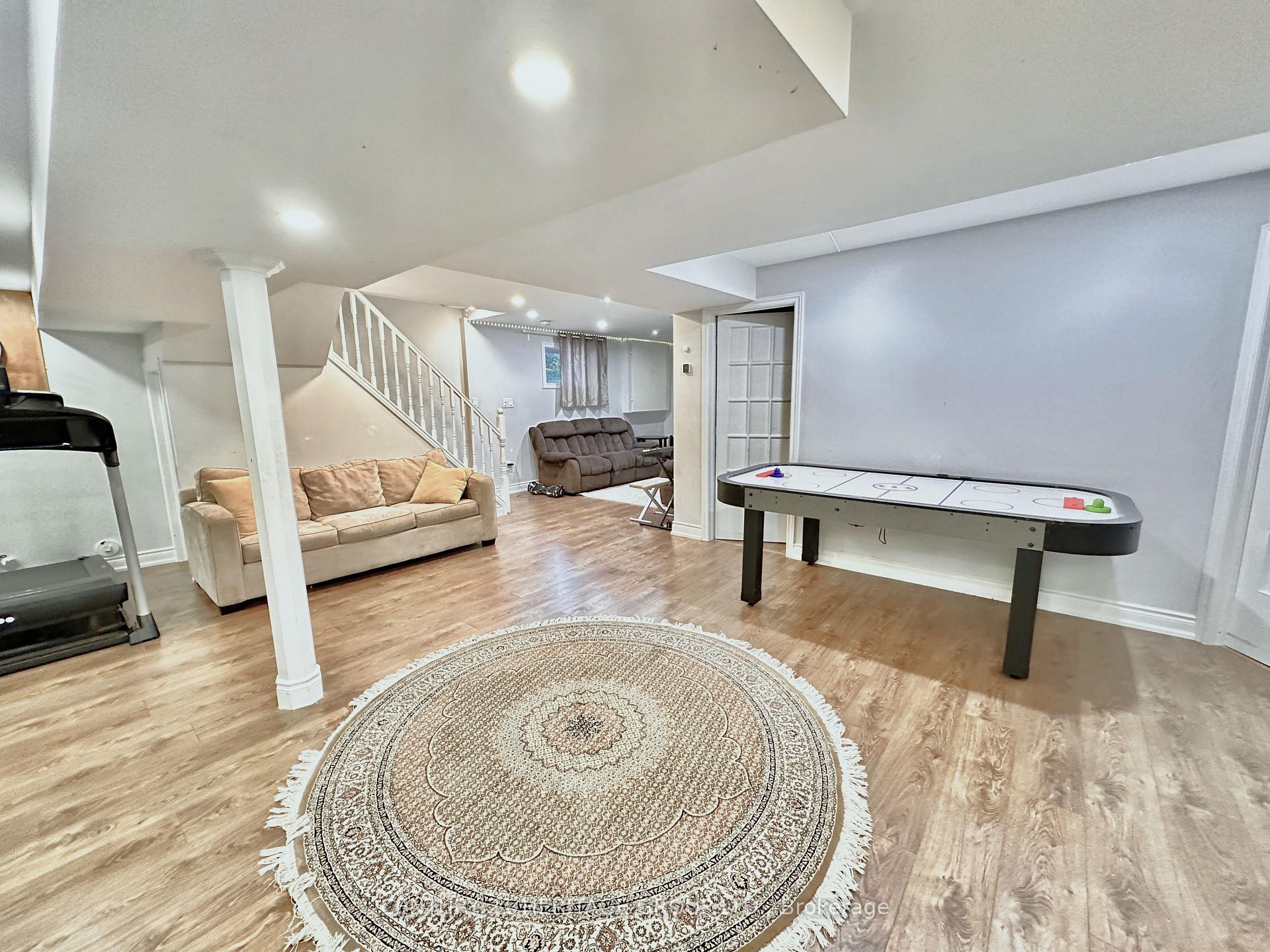 Photo 39 of 192 Covent Crescent, Aurora, Aurora Highlands — HOMEH