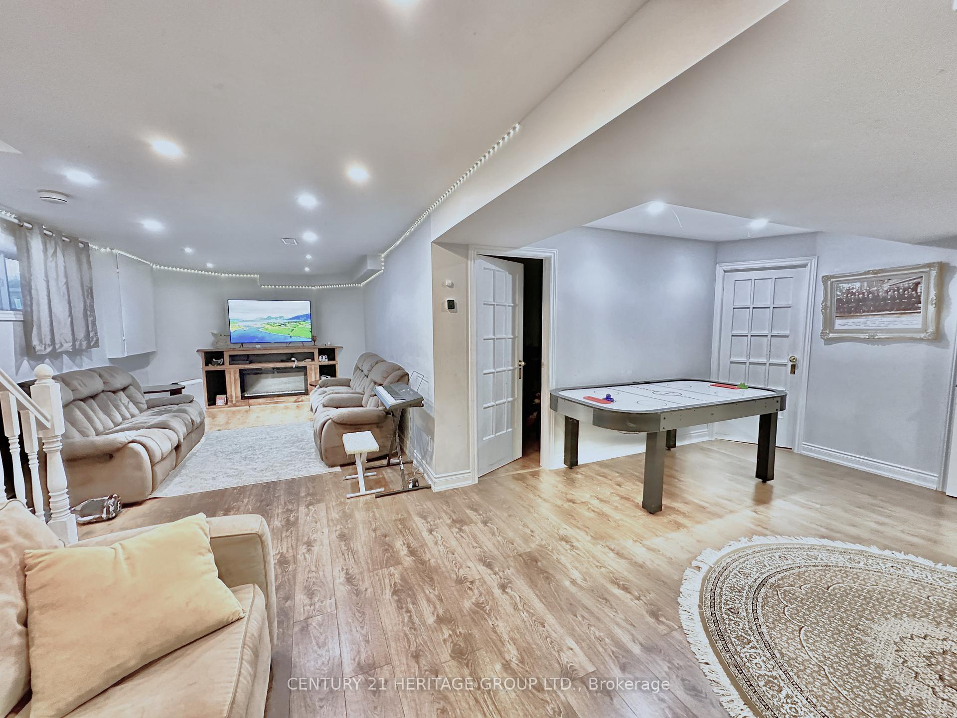 Photo 41 of 192 Covent Crescent, Aurora, Aurora Highlands — HOMEH