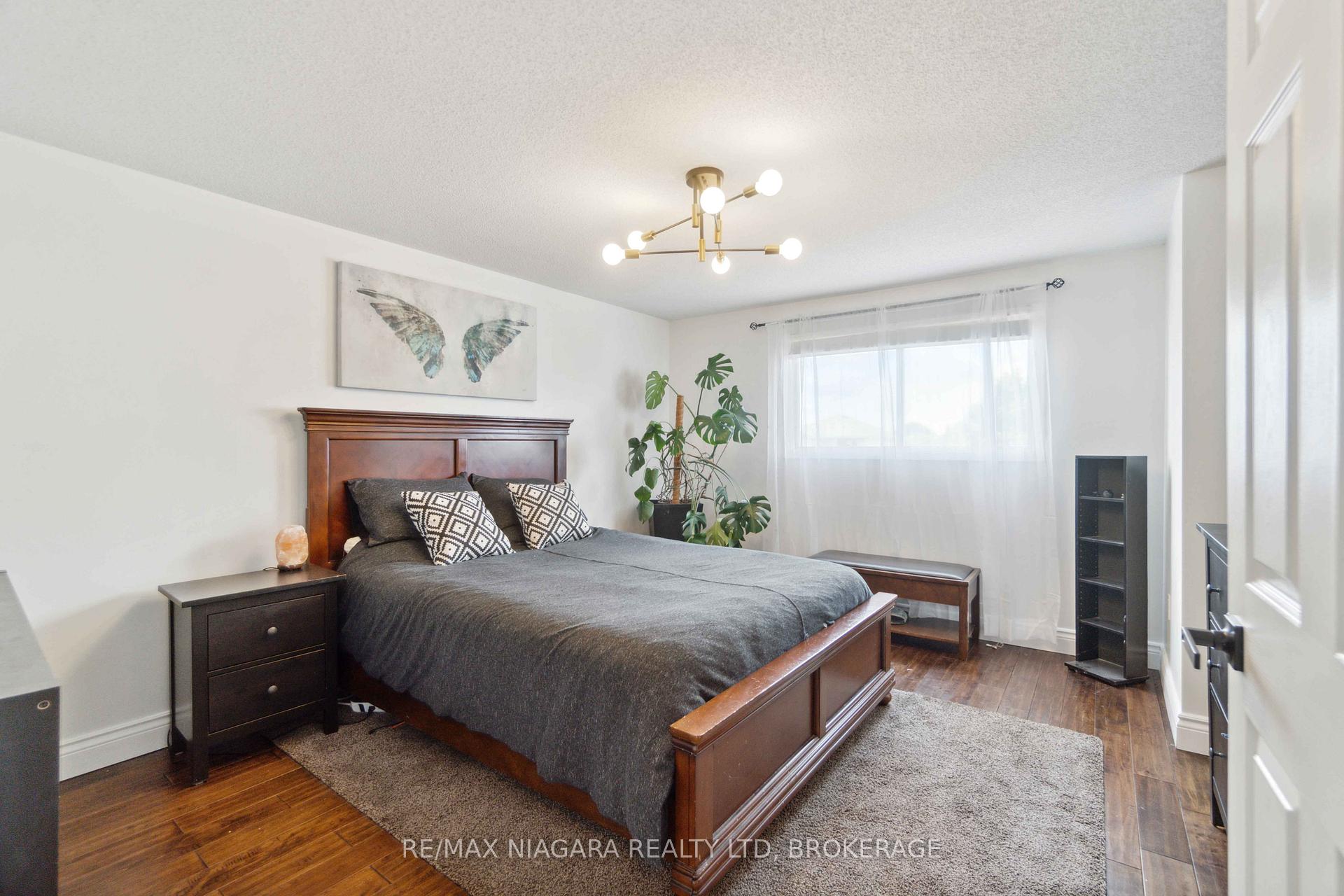 Photo 7 of 9 Culligan Crescent, Thorold, Confederation Heights — HOMEH
