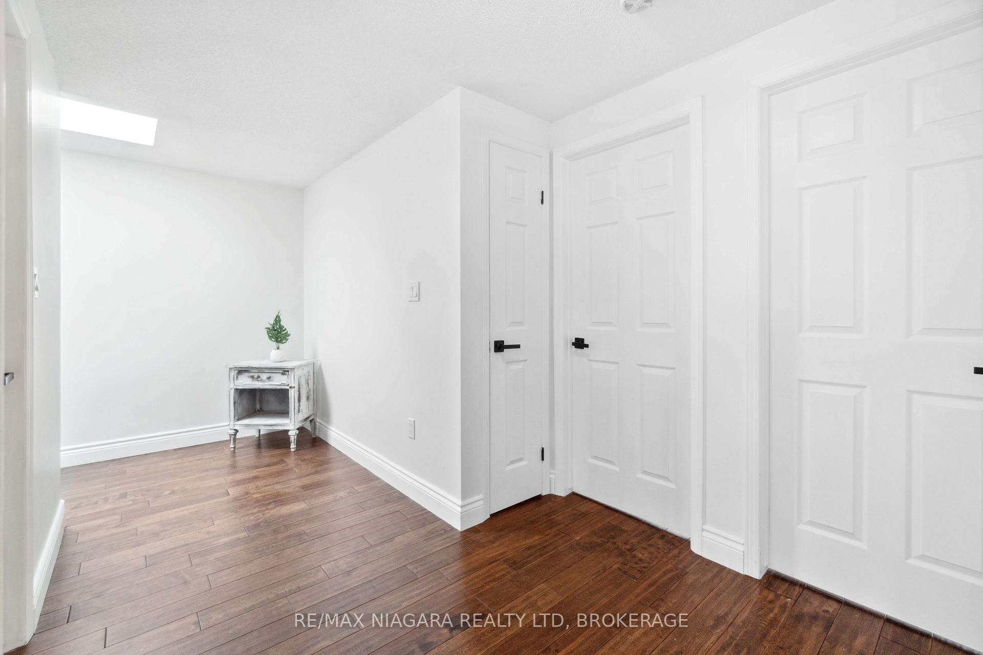 Photo 10 of 9 Culligan Crescent, Thorold, Confederation Heights — HOMEH