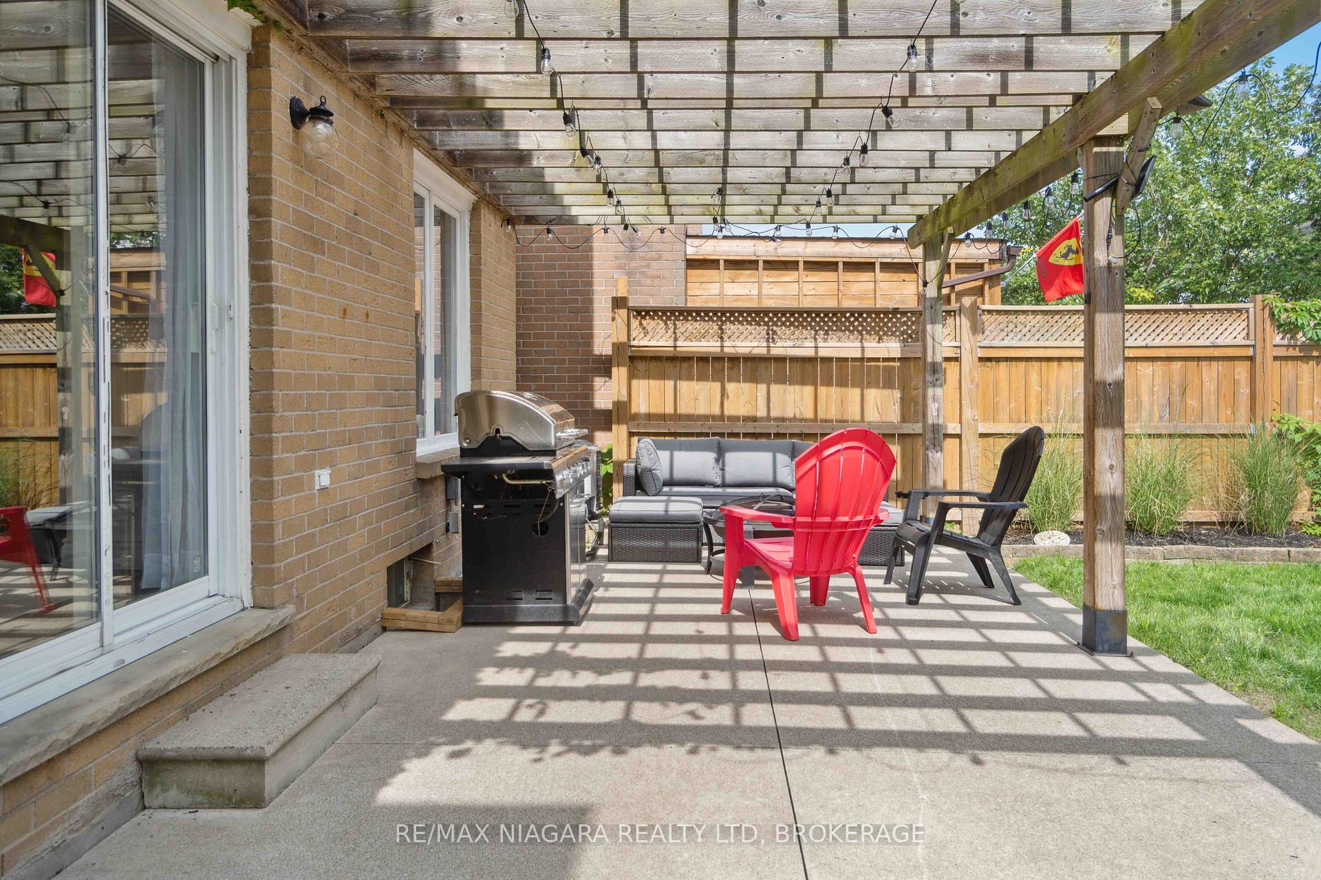 Photo 16 of 9 Culligan Crescent, Thorold, Confederation Heights — HOMEH