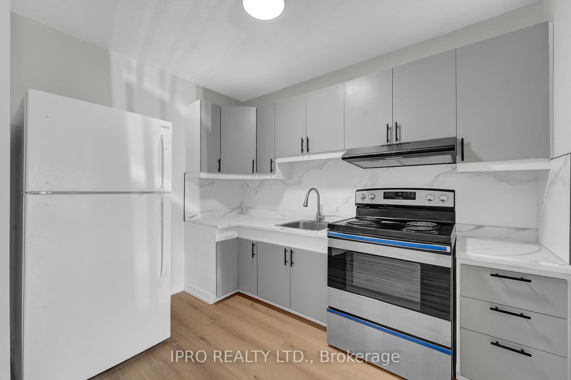 Photo 3 of Unit 15, 6 John Street S, Arnprior — HOMEH