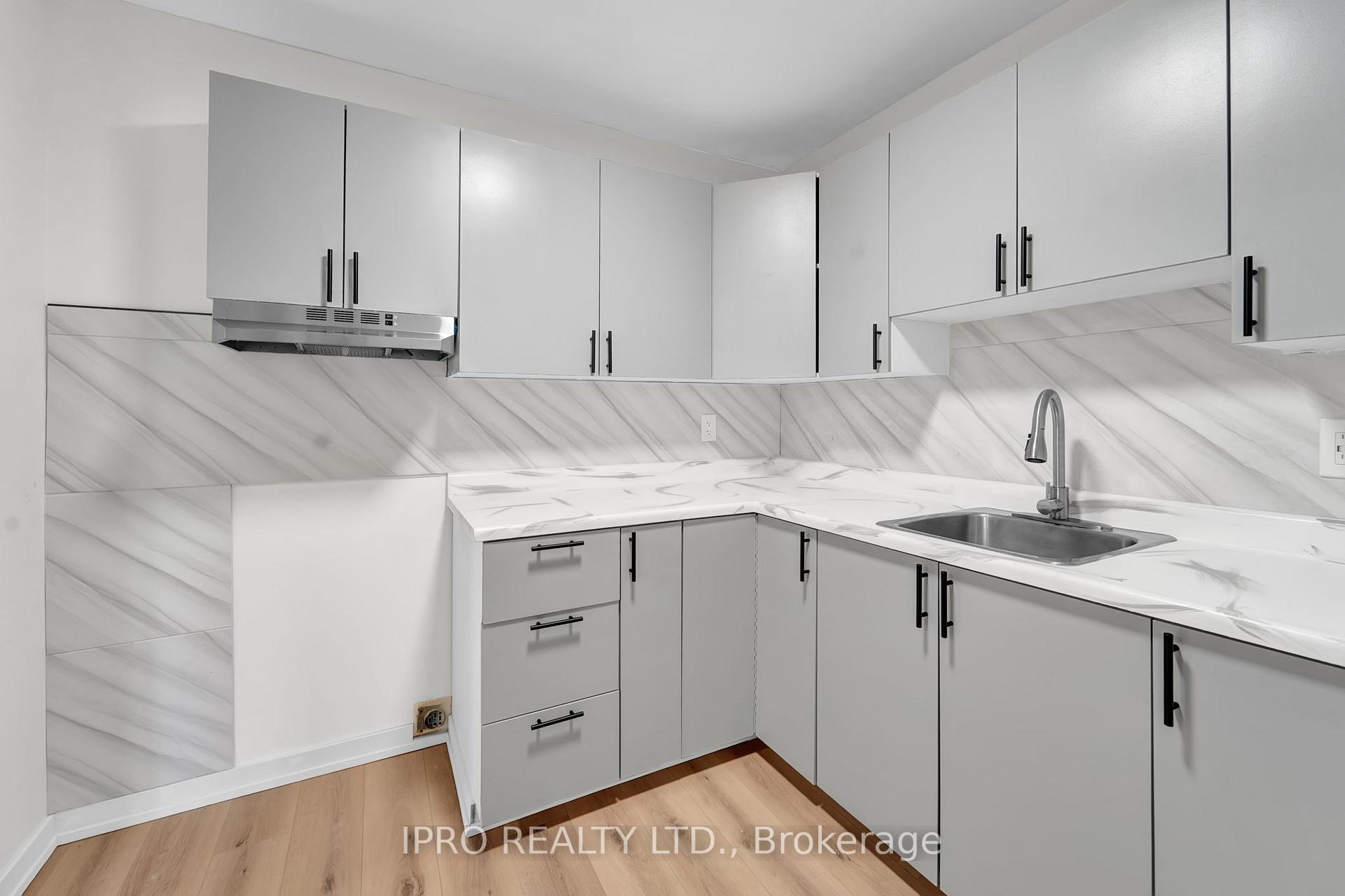 Photo 10 of Unit 15, 6 John Street S, Arnprior — HOMEH