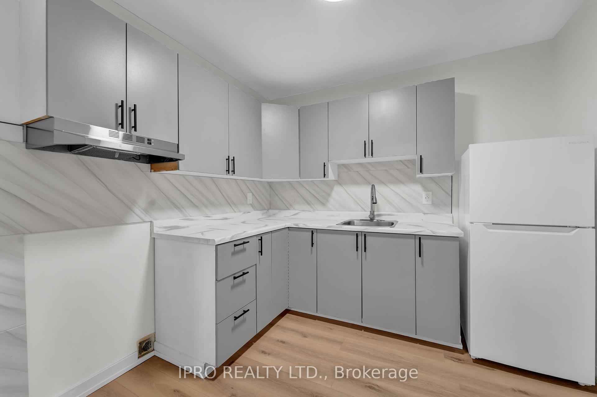 Photo 11 of Unit 15, 6 John Street S, Arnprior — HOMEH