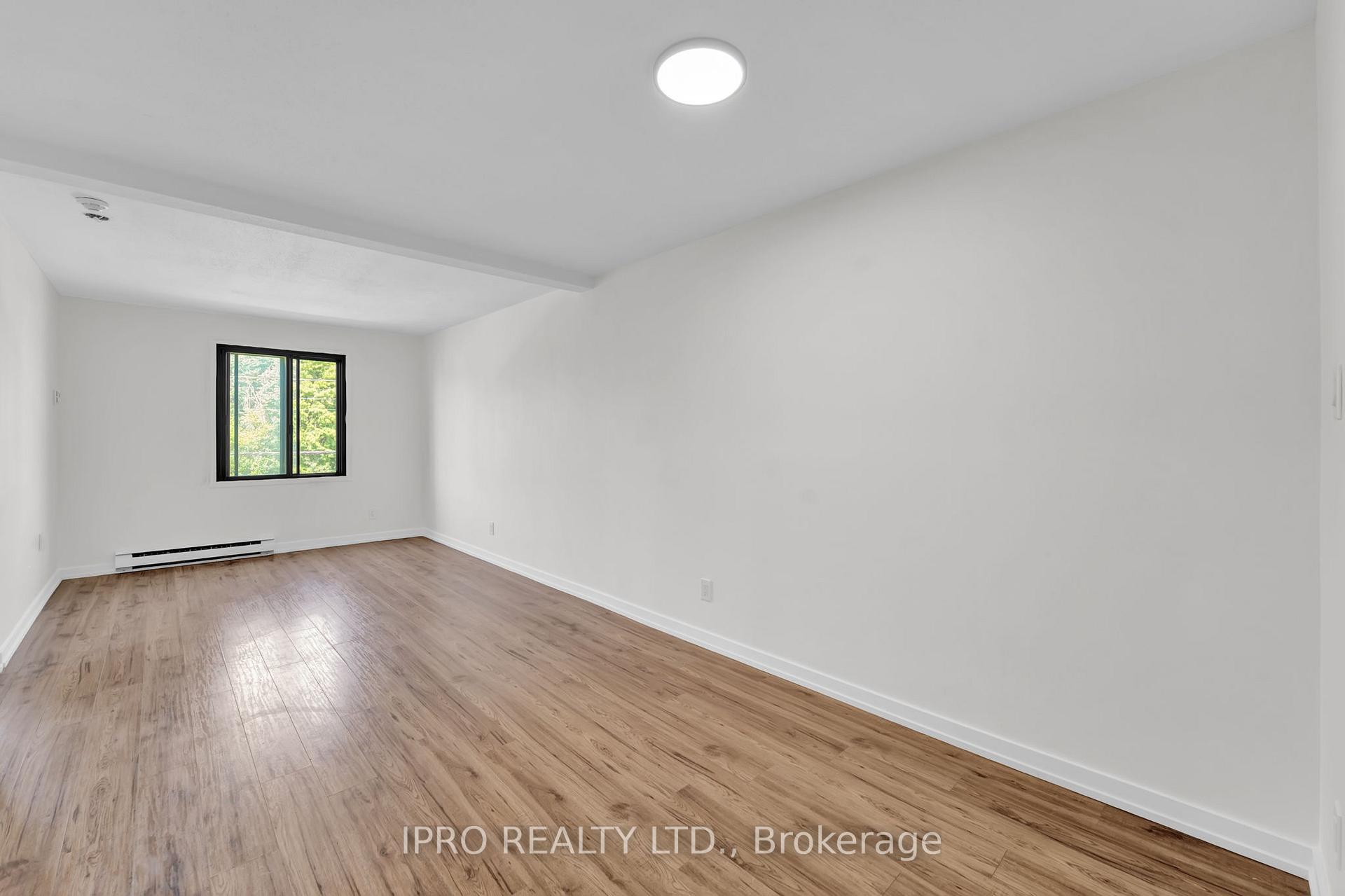 Photo 14 of Unit 15, 6 John Street S, Arnprior — HOMEH
