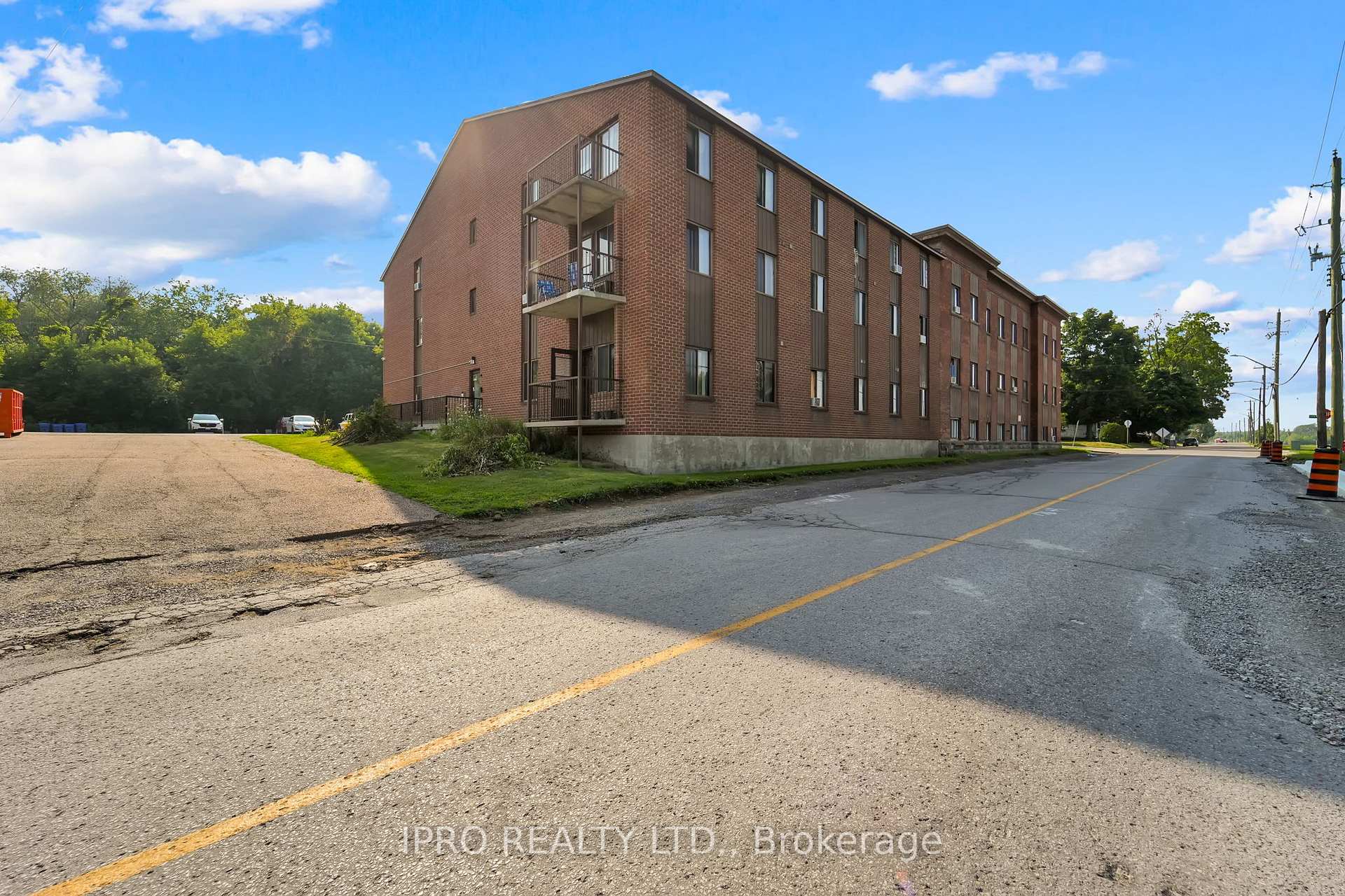 Photo 24 of Unit 15, 6 John Street S, Arnprior — HOMEH