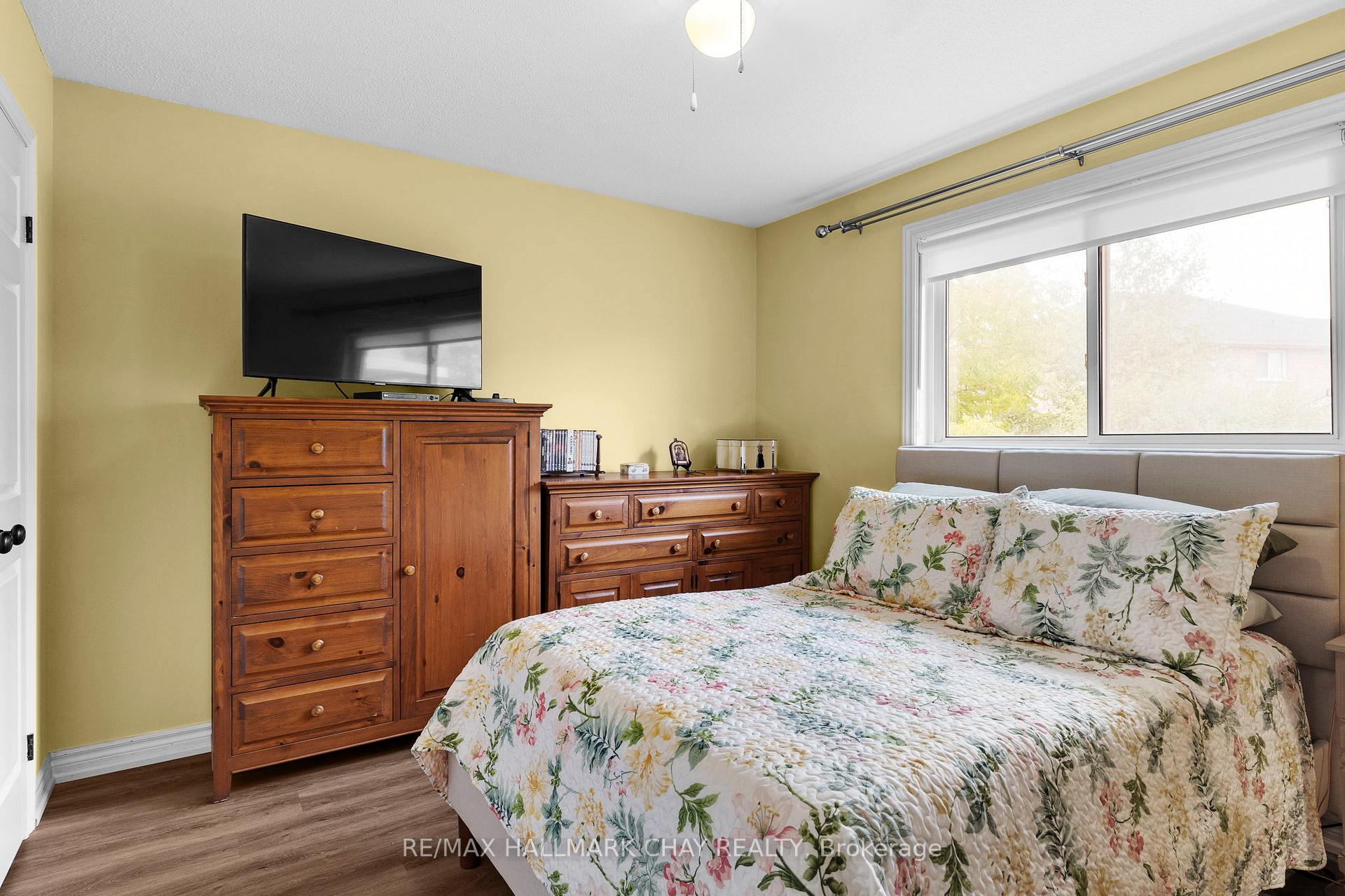 Photo 14 of 91 Ruffet Drive, Barrie, Edgehill Drive — HOMEH