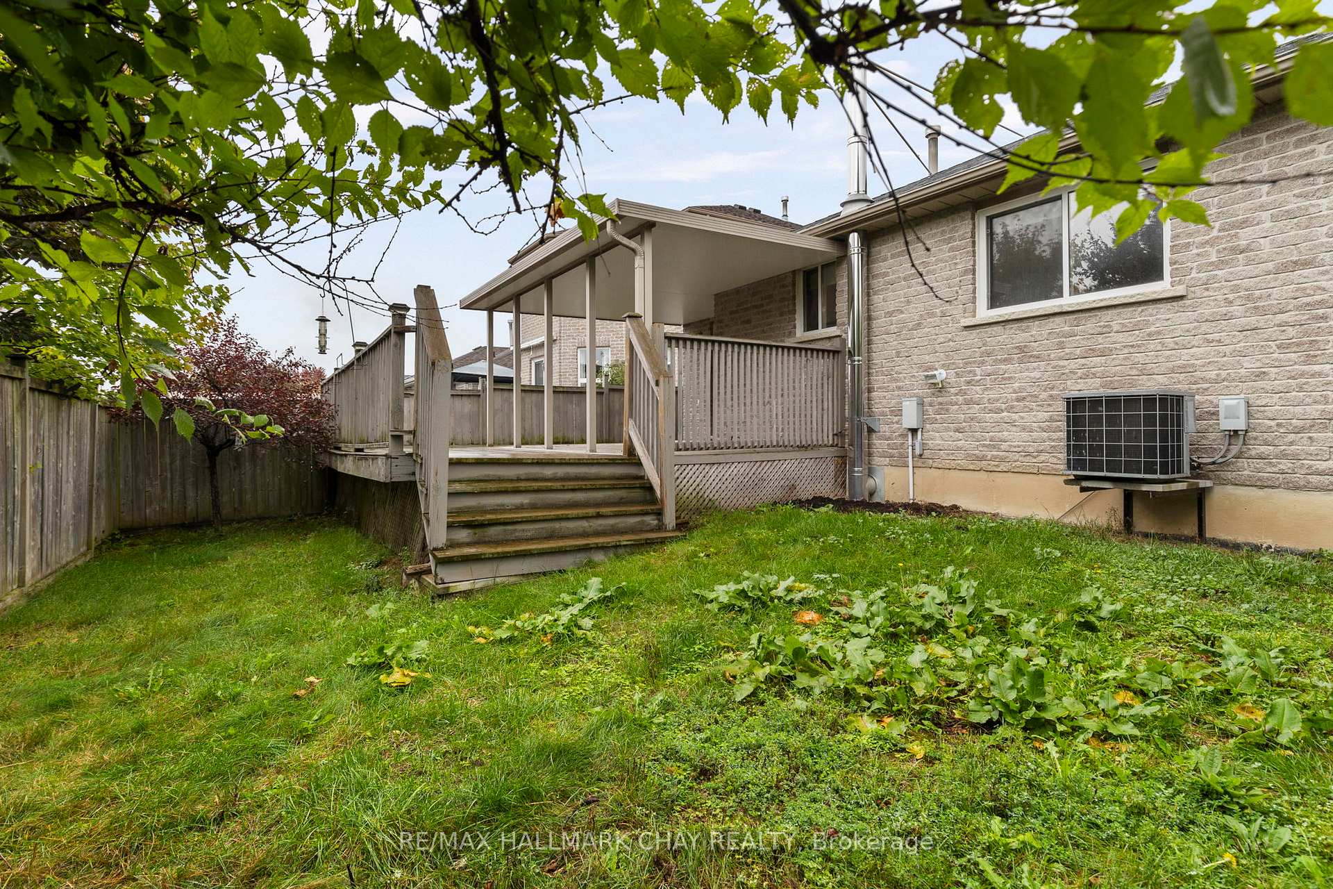 Photo 32 of 91 Ruffet Drive, Barrie, Edgehill Drive — HOMEH