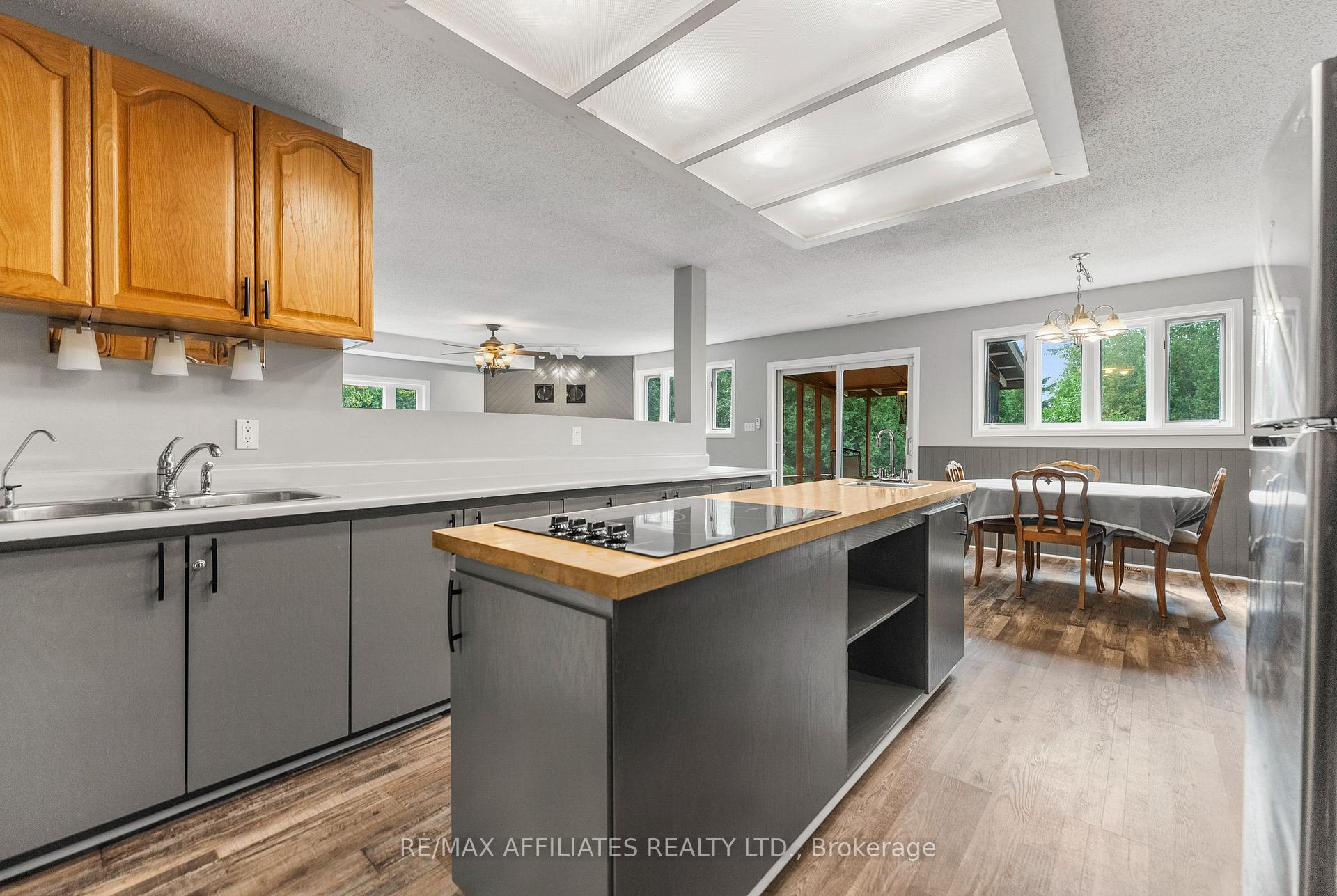 Photo 12 of 425 Cuckoos Nest Road, Beckwith, Beckwith Twp — HOMEH