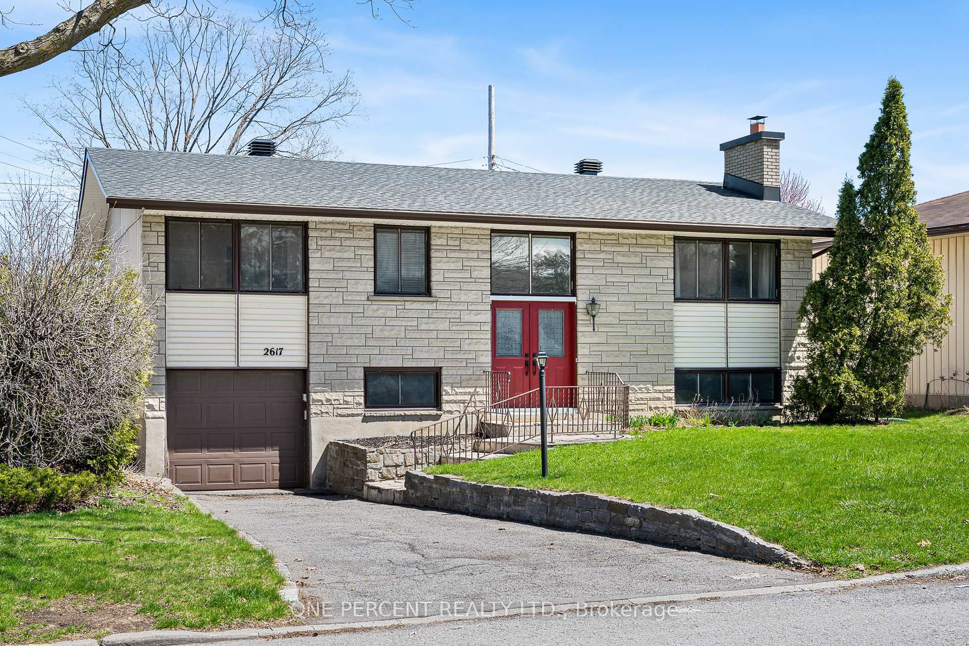 Photo 2 of 2617 Hobson Road, Ottawa, Mooneys Bay/Riverside Park — HOMEH