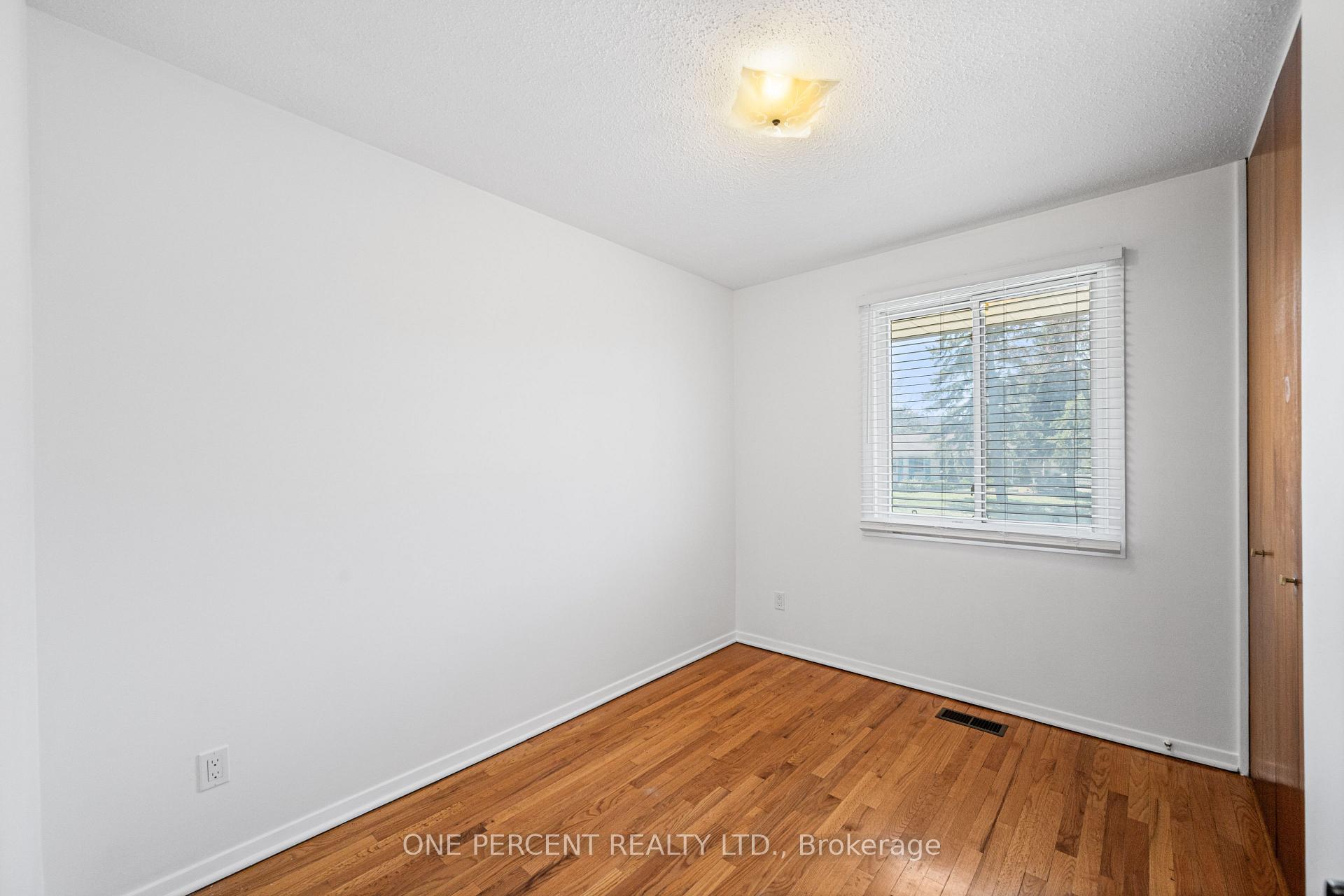 Photo 23 of 2617 Hobson Road, Ottawa, Mooneys Bay/Riverside Park — HOMEH