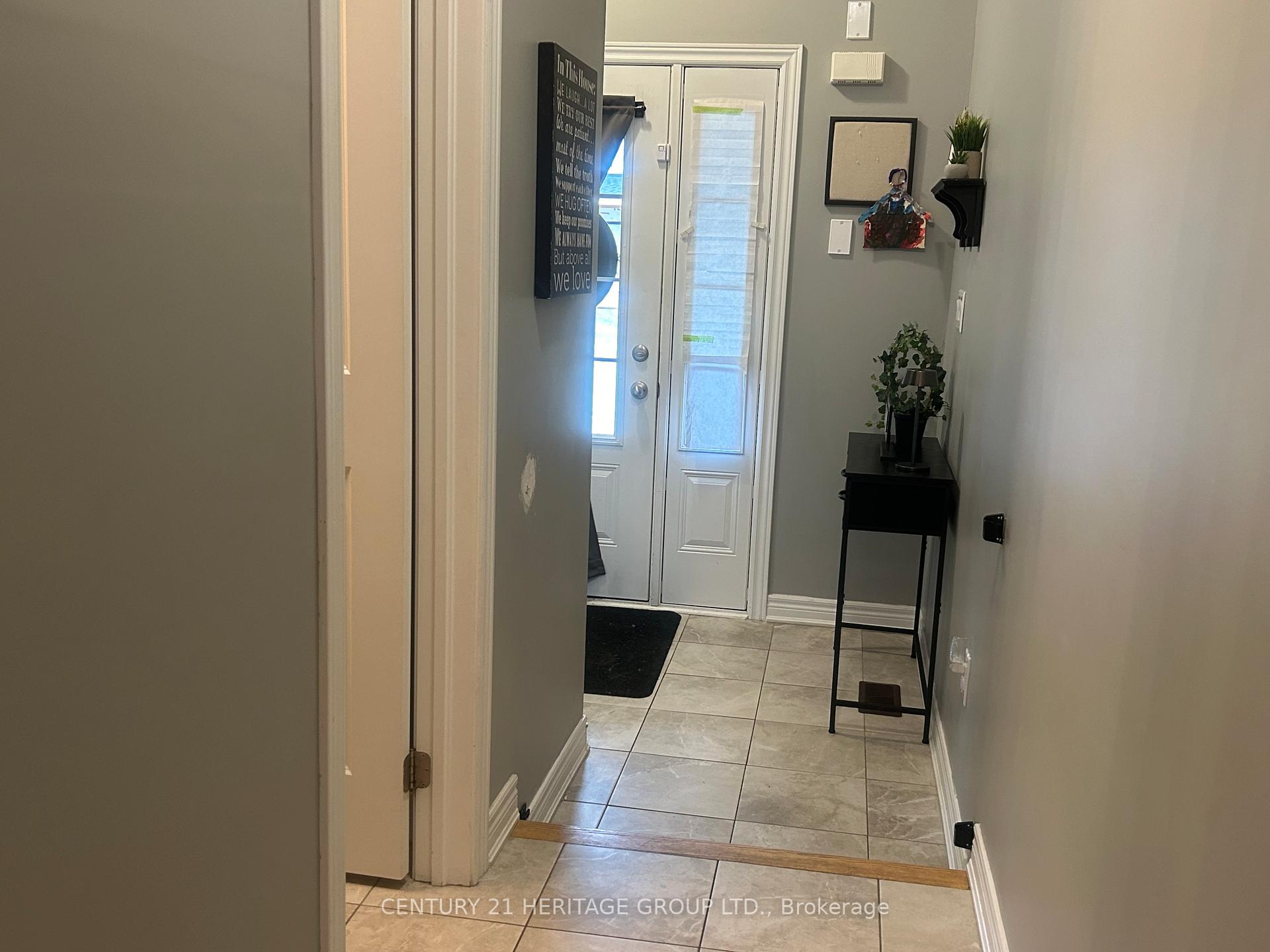 Photo 4 of 58 Harmony Way, Thorold, Rolling Meadows — HOMEH