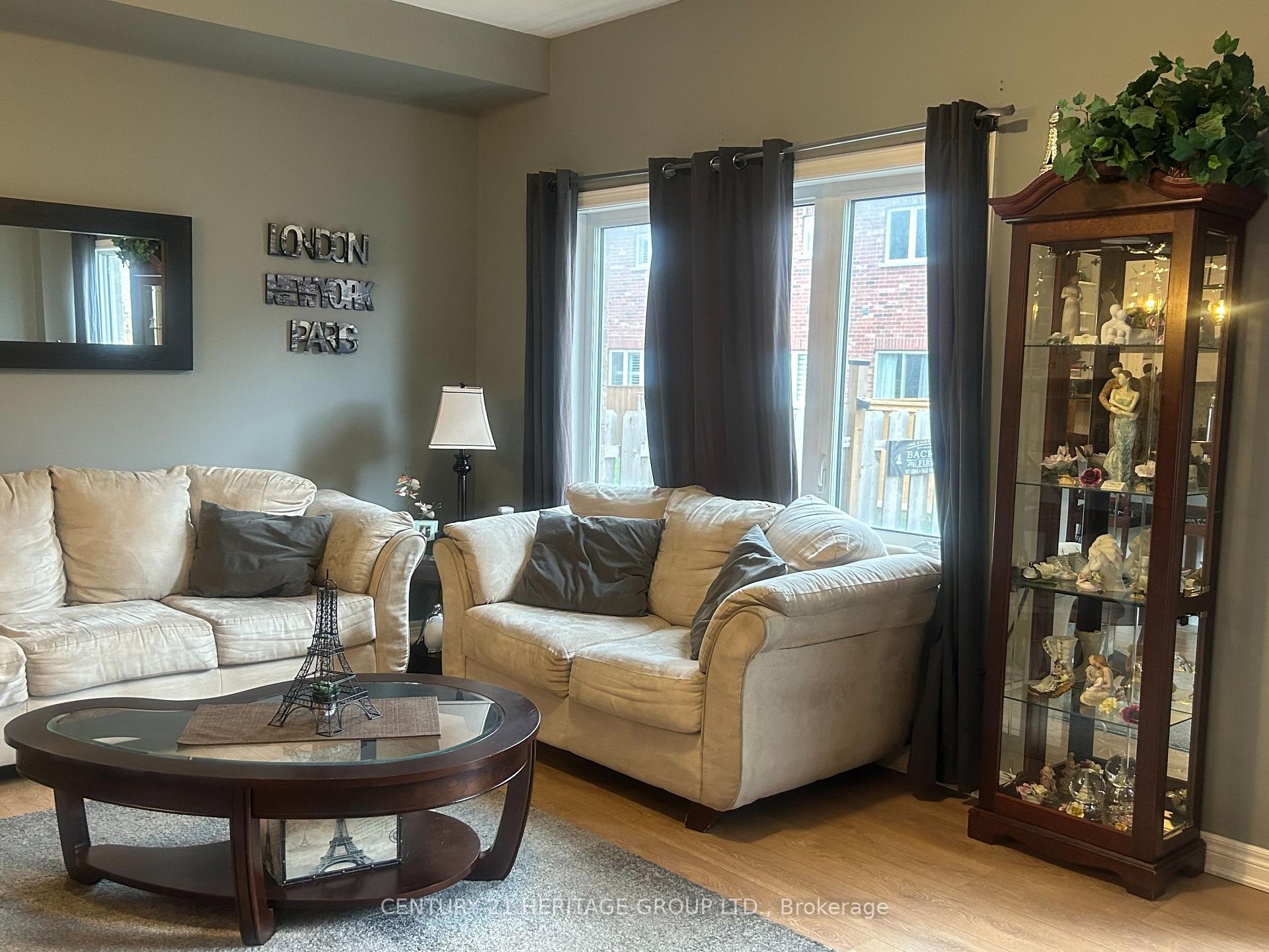 Photo 5 of 58 Harmony Way, Thorold, Rolling Meadows — HOMEH