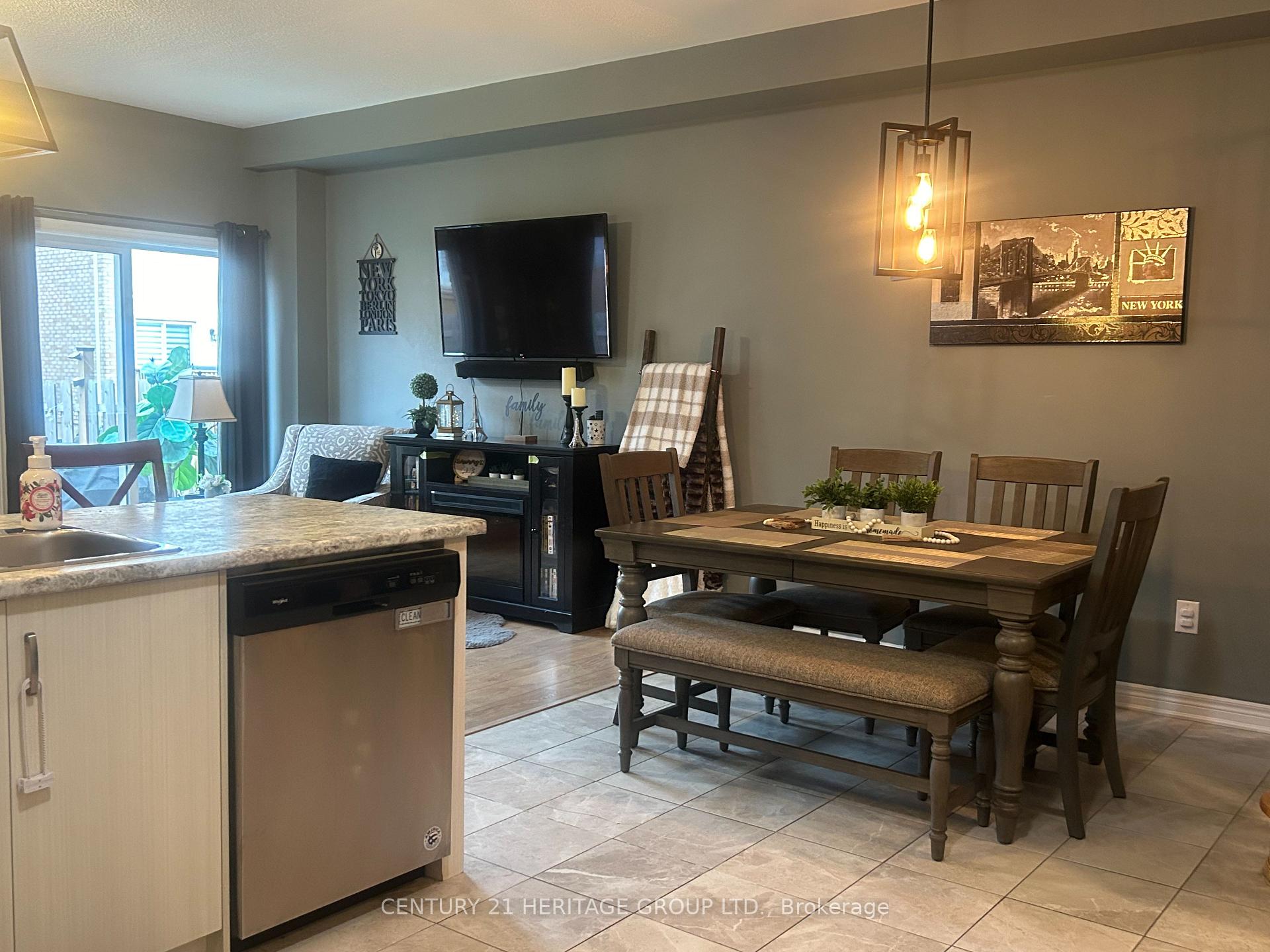Photo 13 of 58 Harmony Way, Thorold, Rolling Meadows — HOMEH