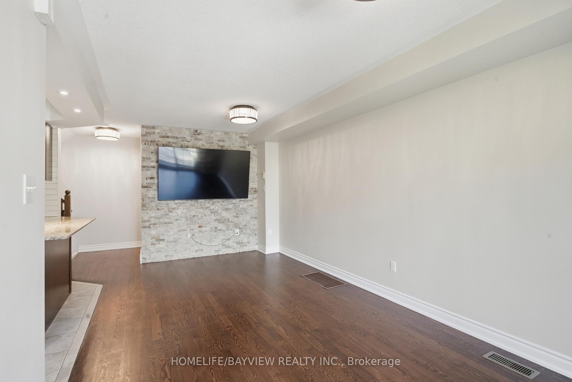 Photo 8 of 41 Linnell Street, Ajax, Central East — HOMEH