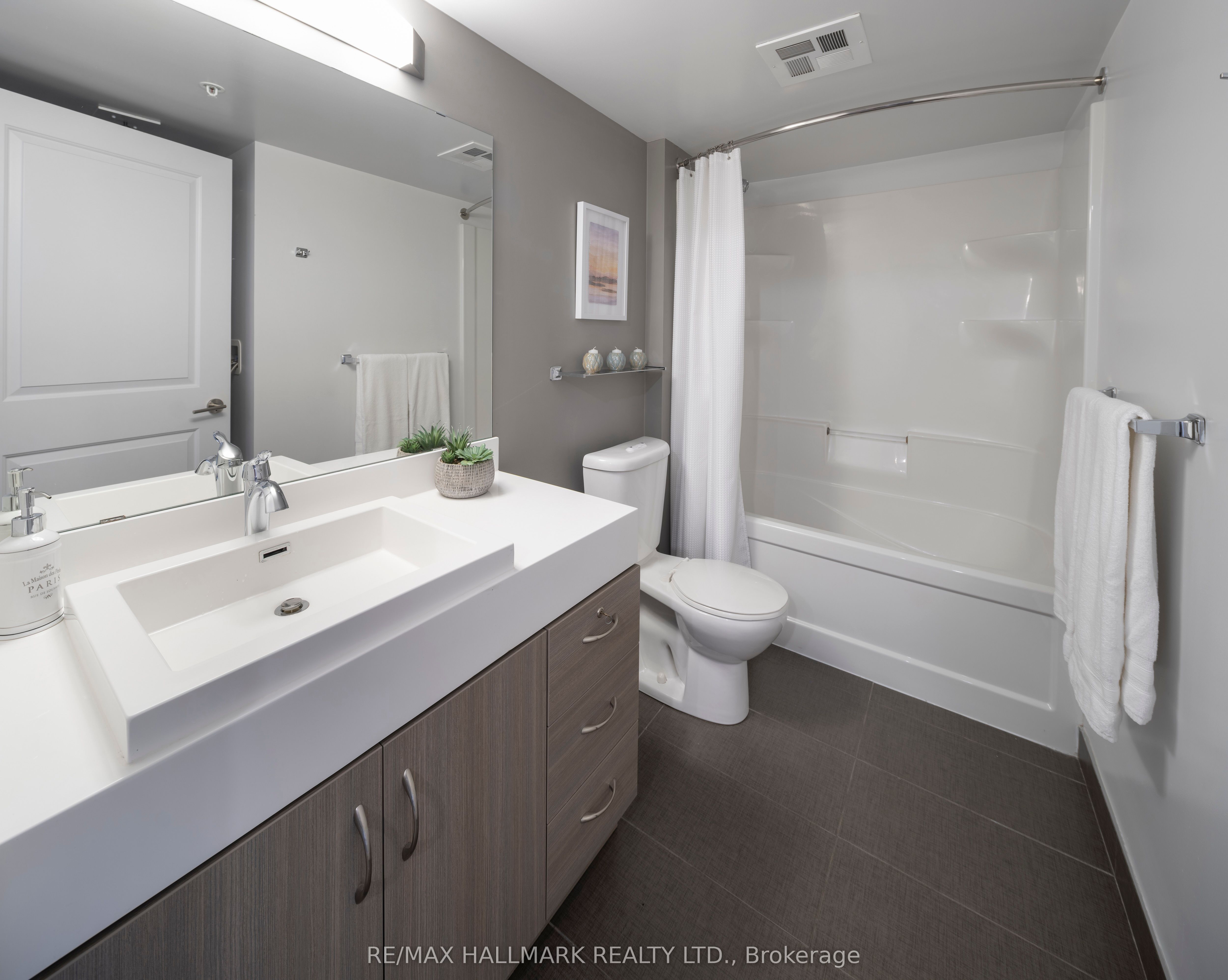Photo 25 of Unit 702, 132 Berkeley Street, Toronto, Moss Park — HOMEH