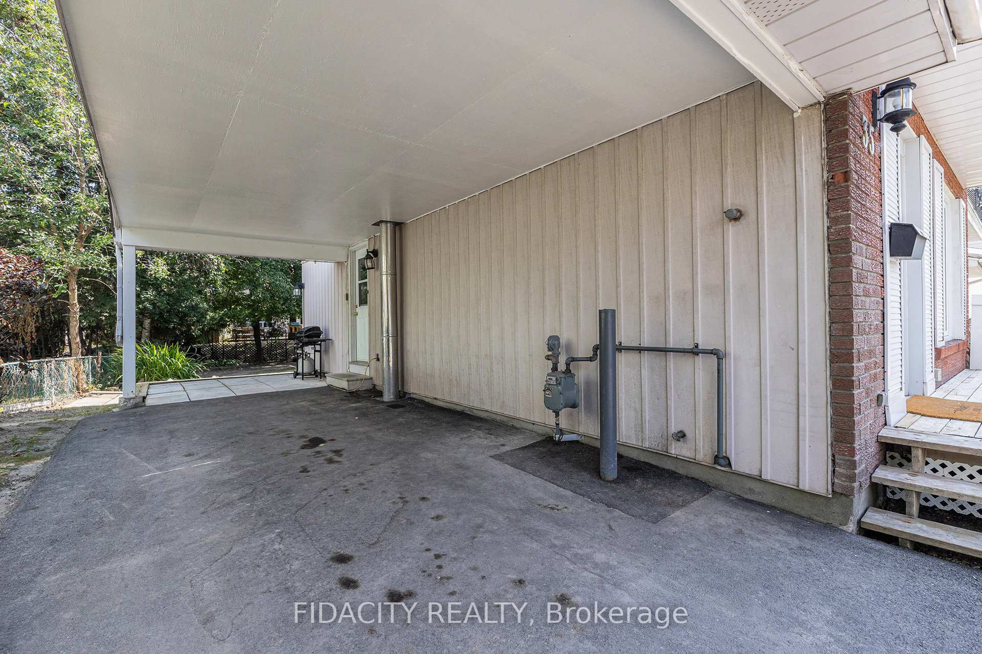 Photo 31 of 35 Cymbeline Drive, Ottawa, Westcliffe Estates — HOMEH