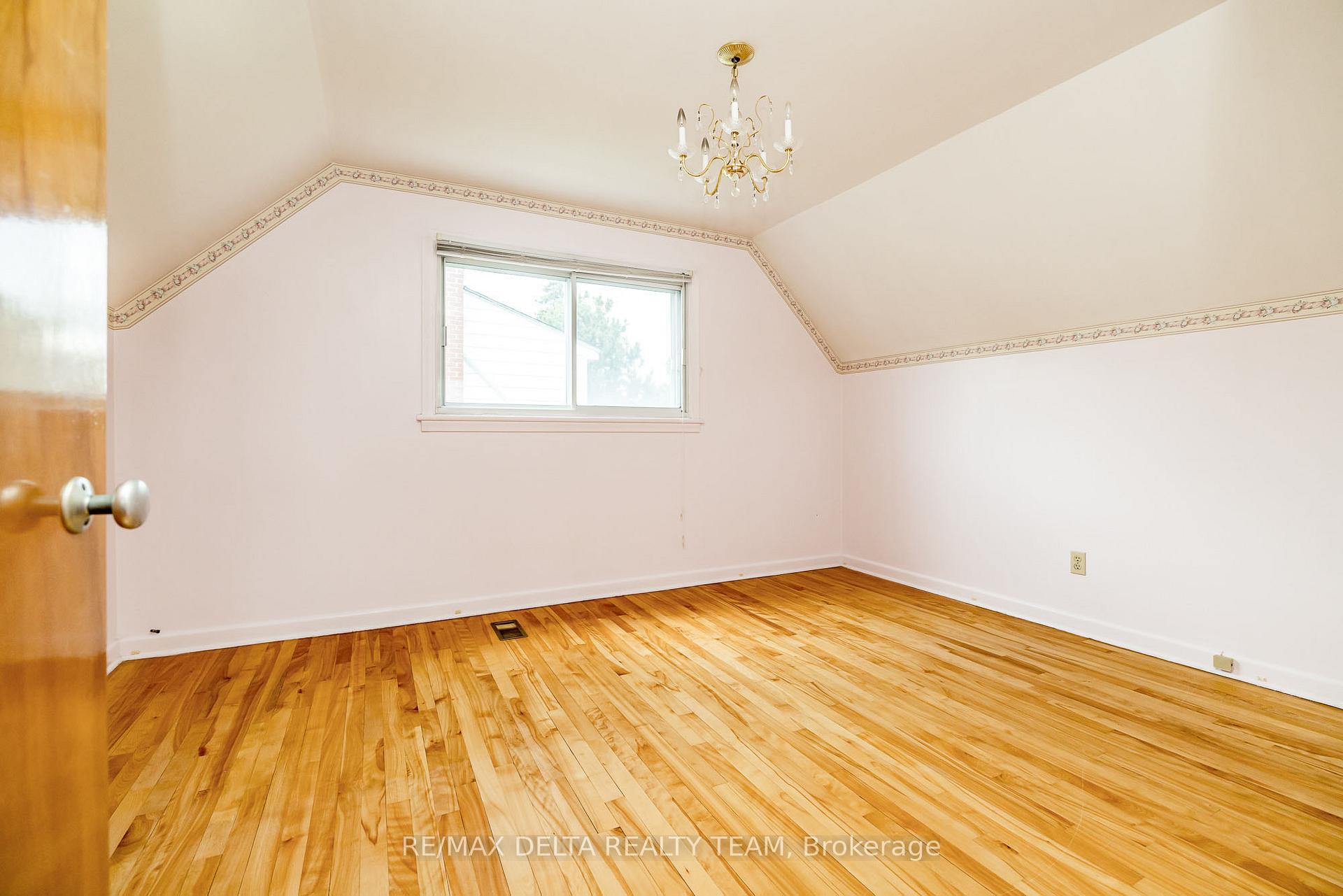 Photo 14 of 644 Browning Avenue, Ottawa, Riverview Park — HOMEH