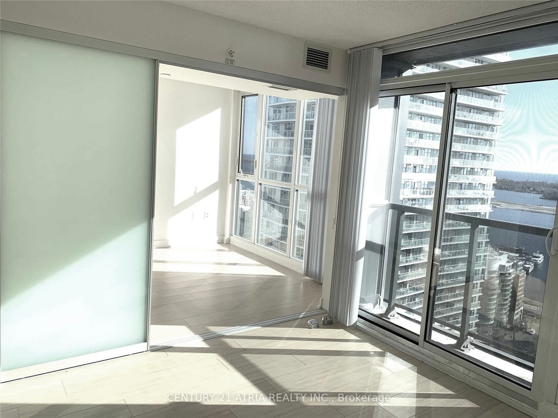 Photo 17 of Unit 3305, 85 Queens Wharf Road, Toronto, Waterfront Communities — HOMEH