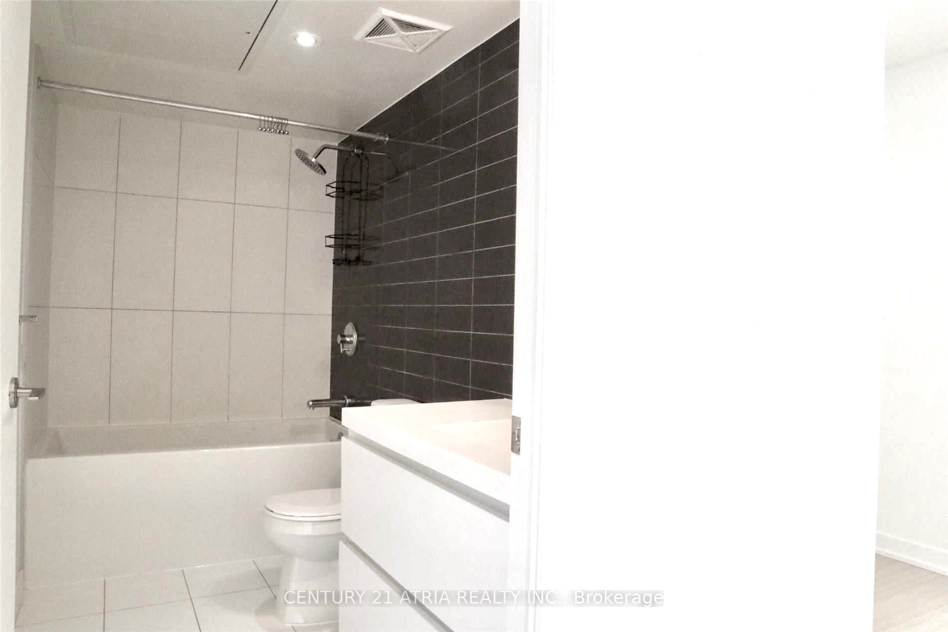 Photo 18 of Unit 3305, 85 Queens Wharf Road, Toronto, Waterfront Communities — HOMEH