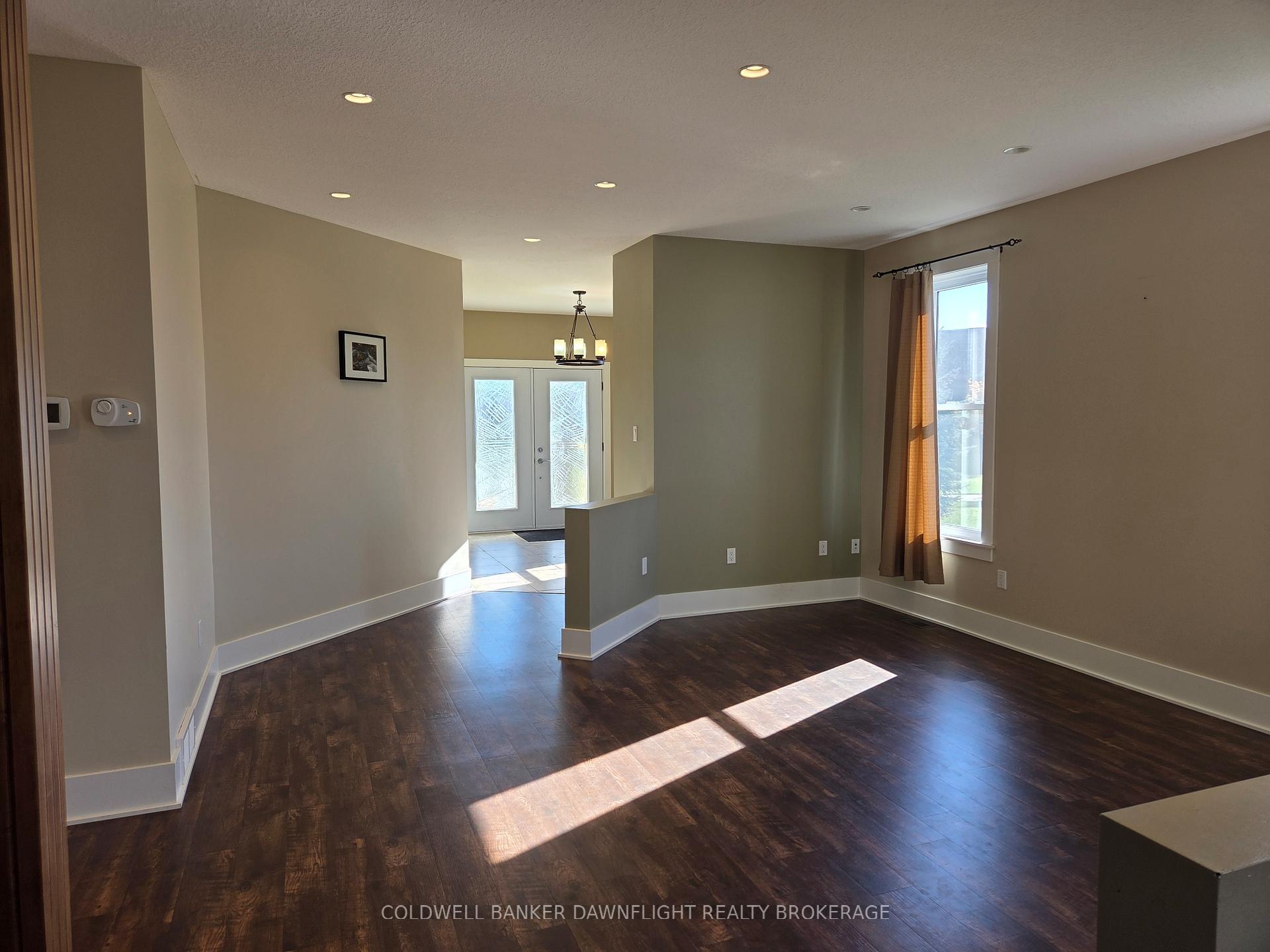 Photo 4 of 12 Knell Crescent, Bluewater, Zurich — HOMEH