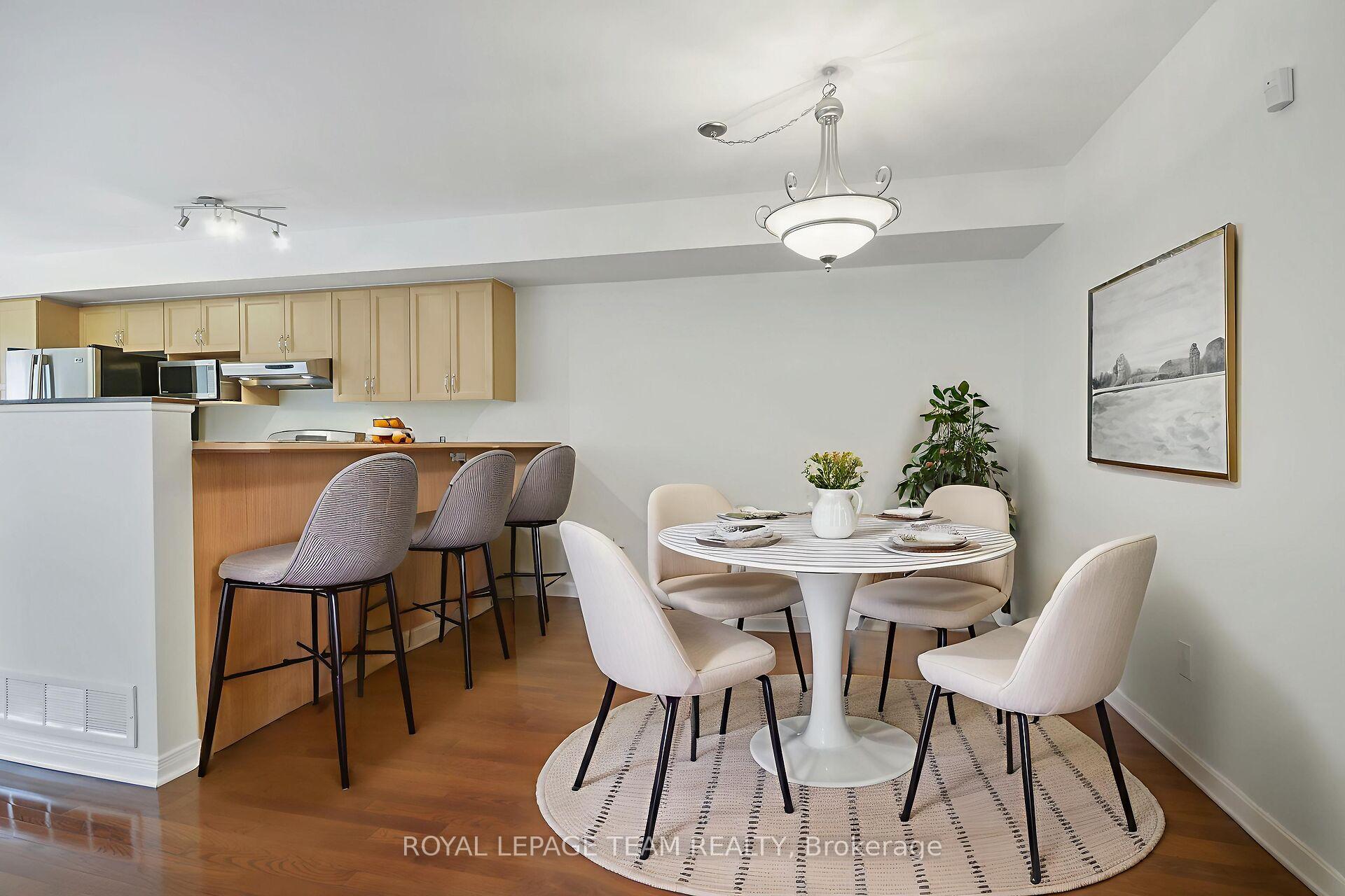 Photo 5 of 41 Maxton Private, Ottawa, Beacon Hill South — HOMEH