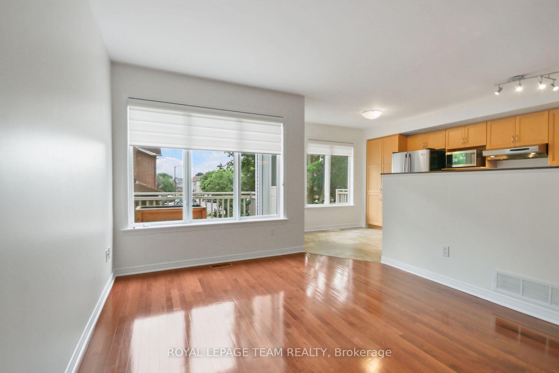 Photo 6 of 41 Maxton Private, Ottawa, Beacon Hill South — HOMEH