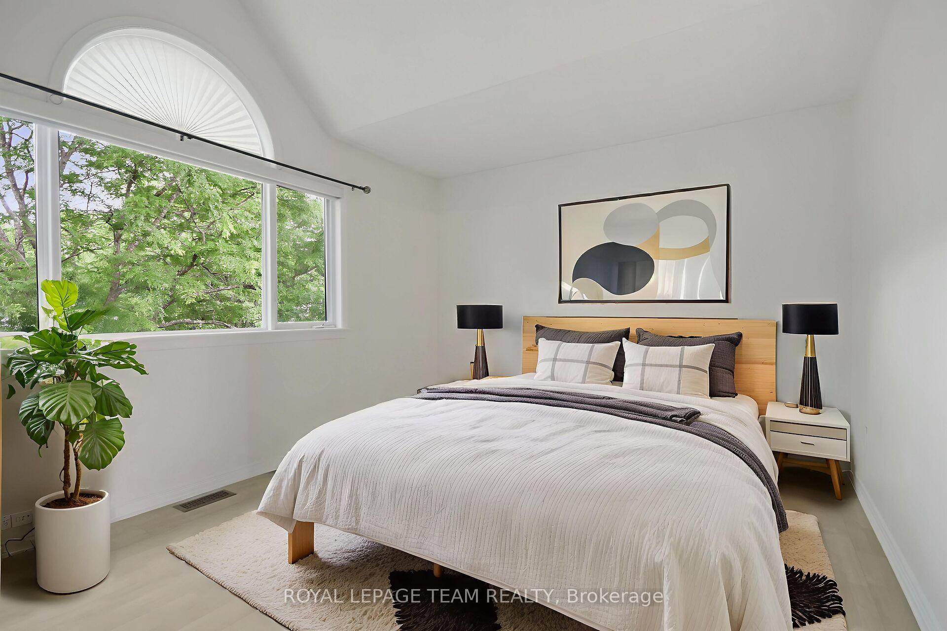 Photo 19 of 41 Maxton Private, Ottawa, Beacon Hill South — HOMEH