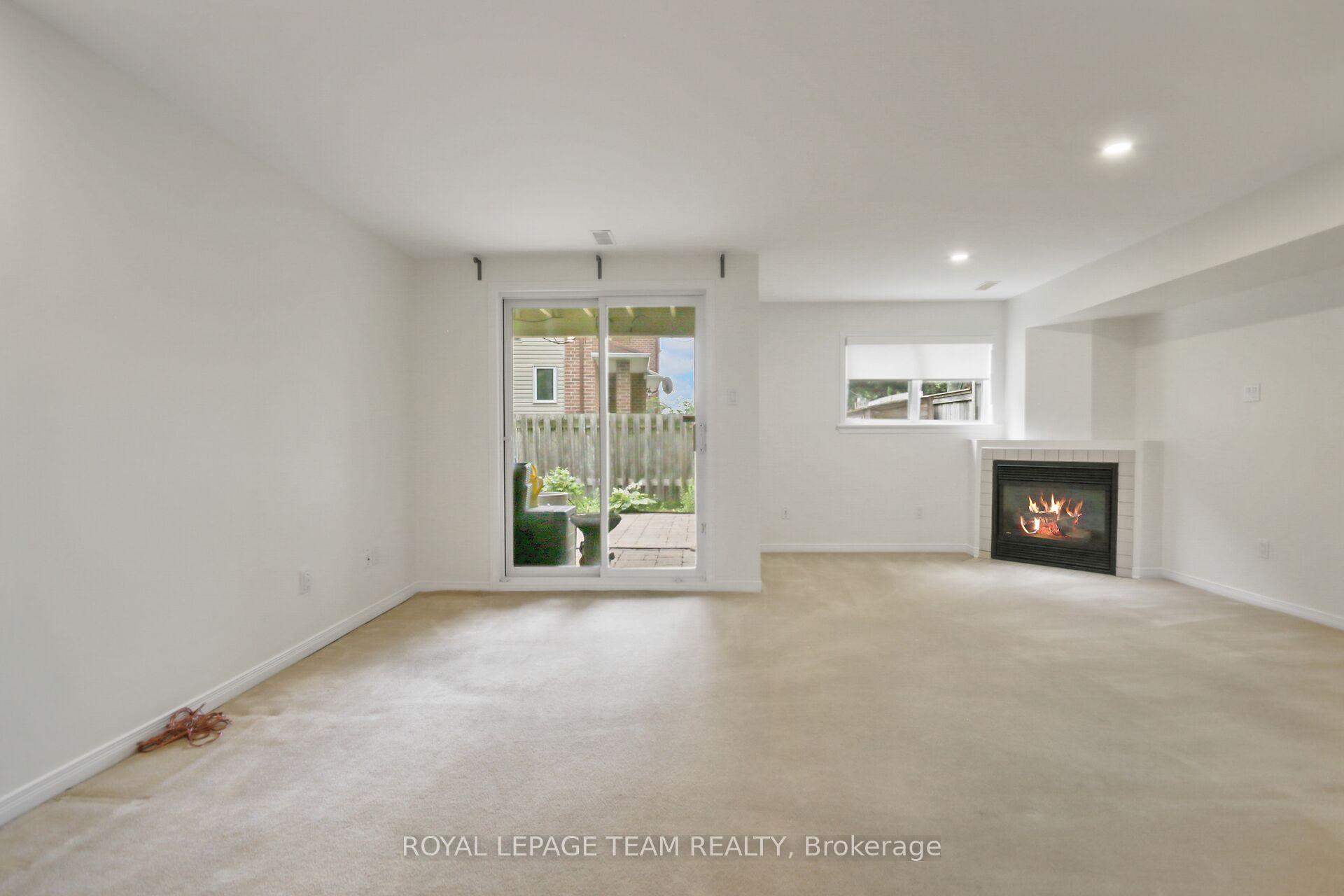 Photo 31 of 41 Maxton Private, Ottawa, Beacon Hill South — HOMEH