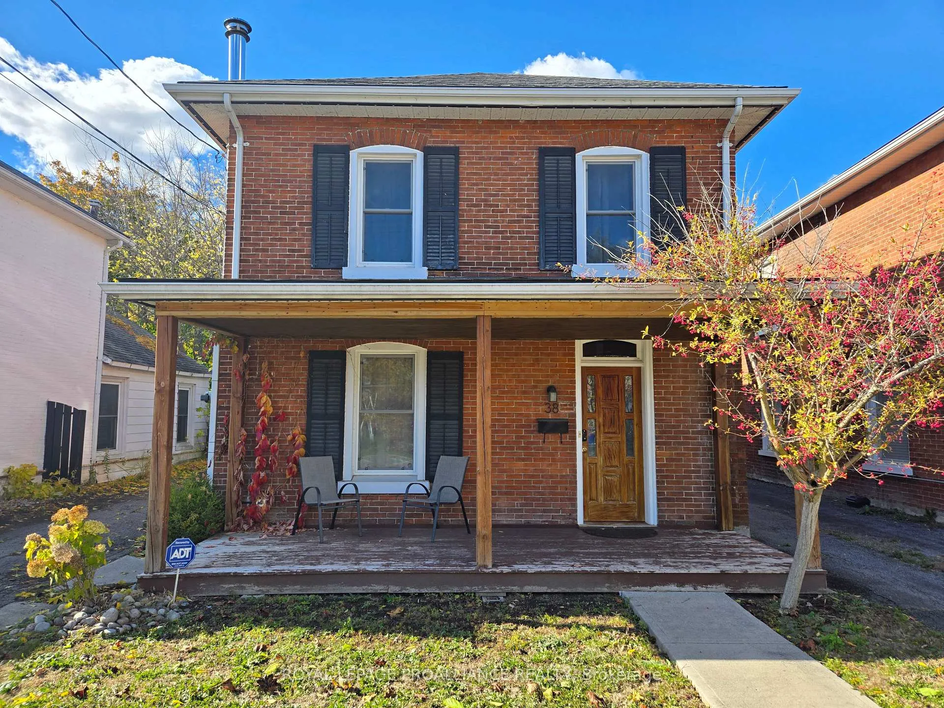 Photo 1 of 38 Sinclair Street, Belleville, Belleville Ward — HOMEH
