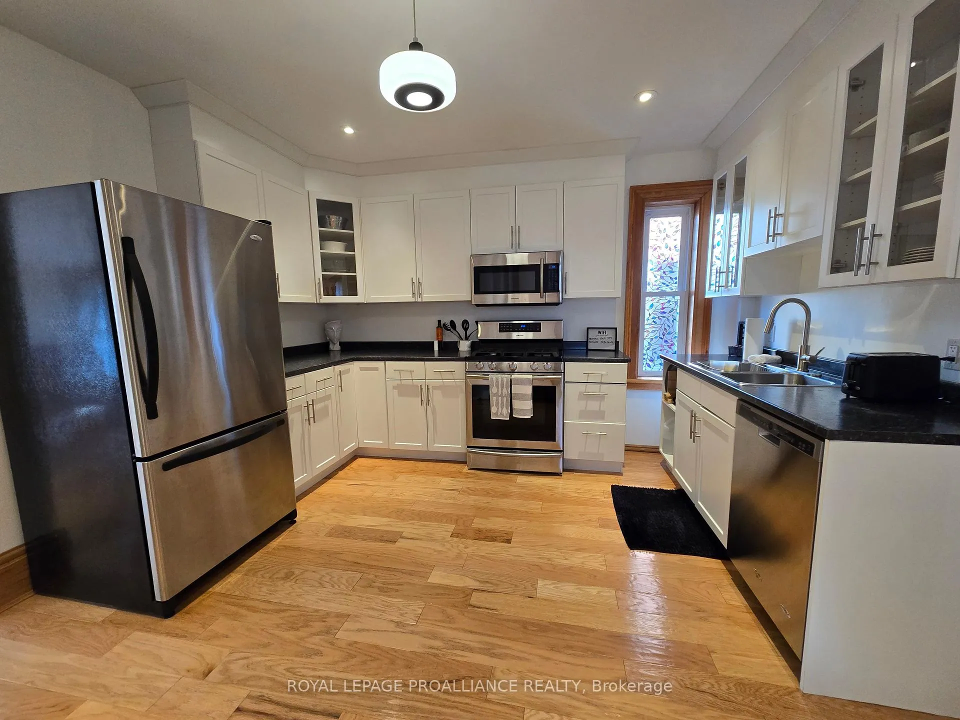 Photo 40 of 38 Sinclair Street, Belleville, Belleville Ward — HOMEH