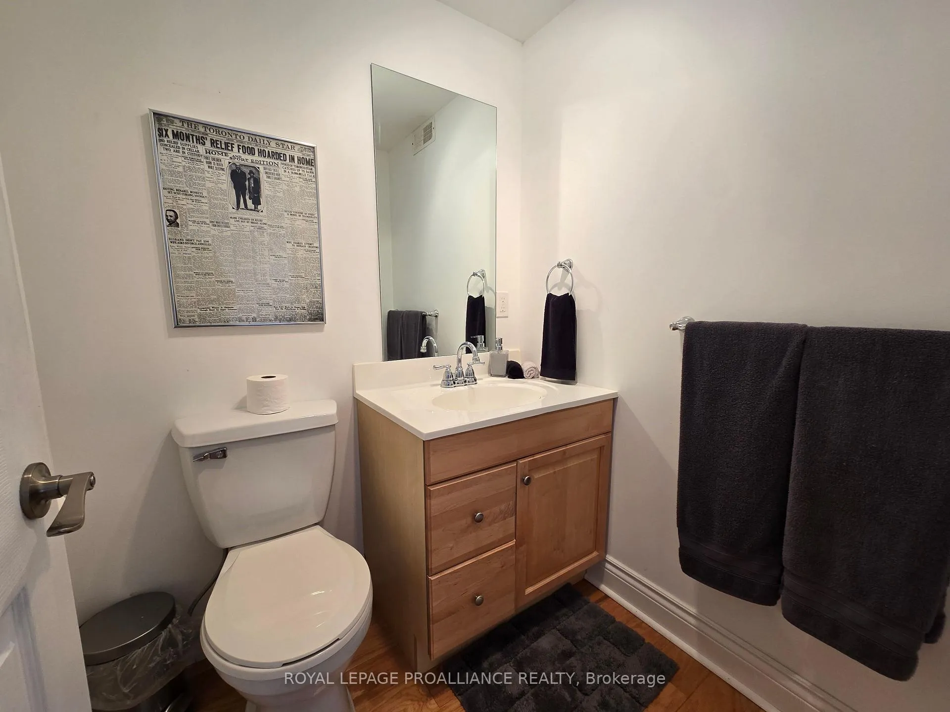 Photo 63 of 38 Sinclair Street, Belleville, Belleville Ward — HOMEH