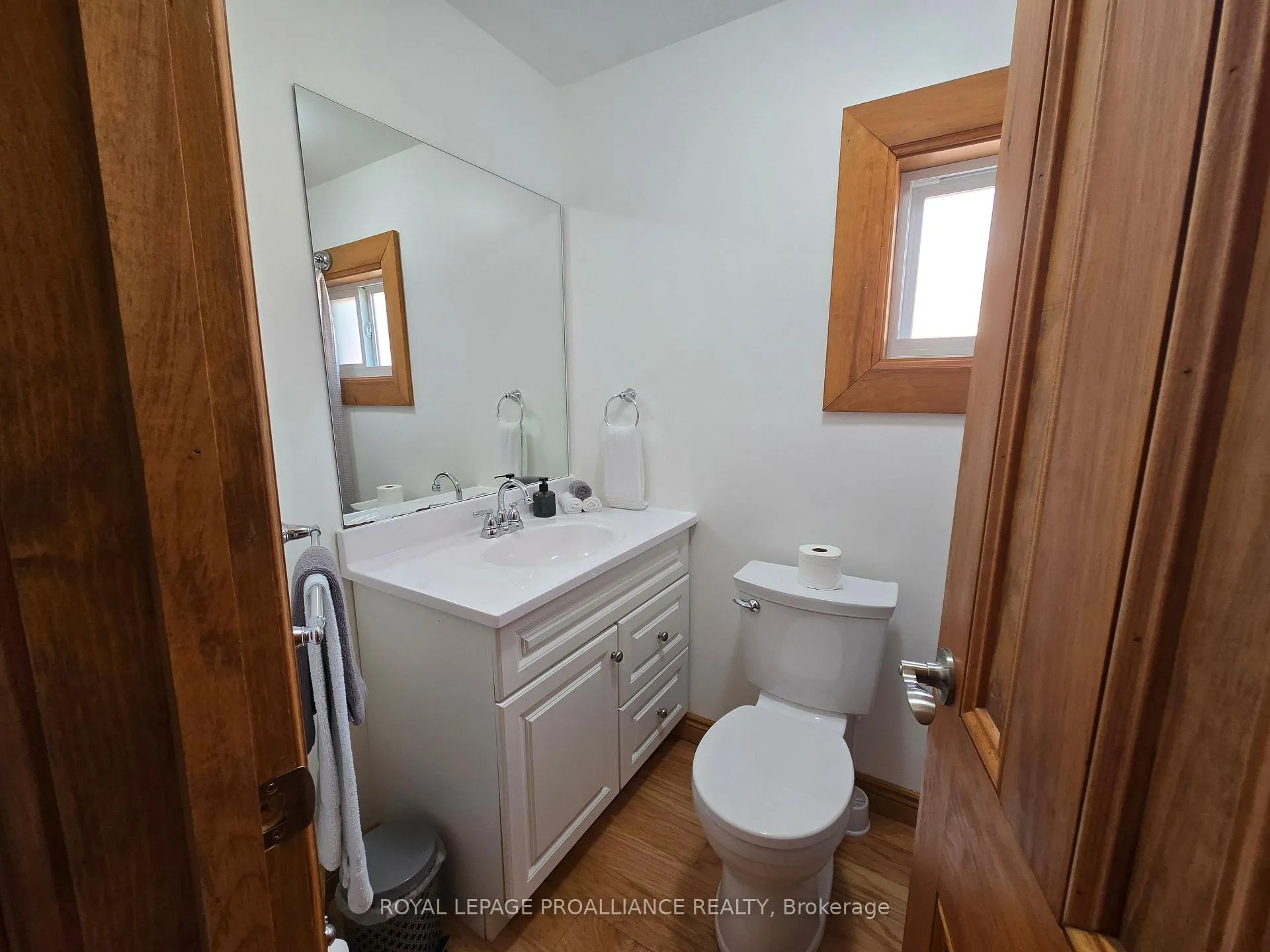 Photo 83 of 38 Sinclair Street, Belleville, Belleville Ward — HOMEH