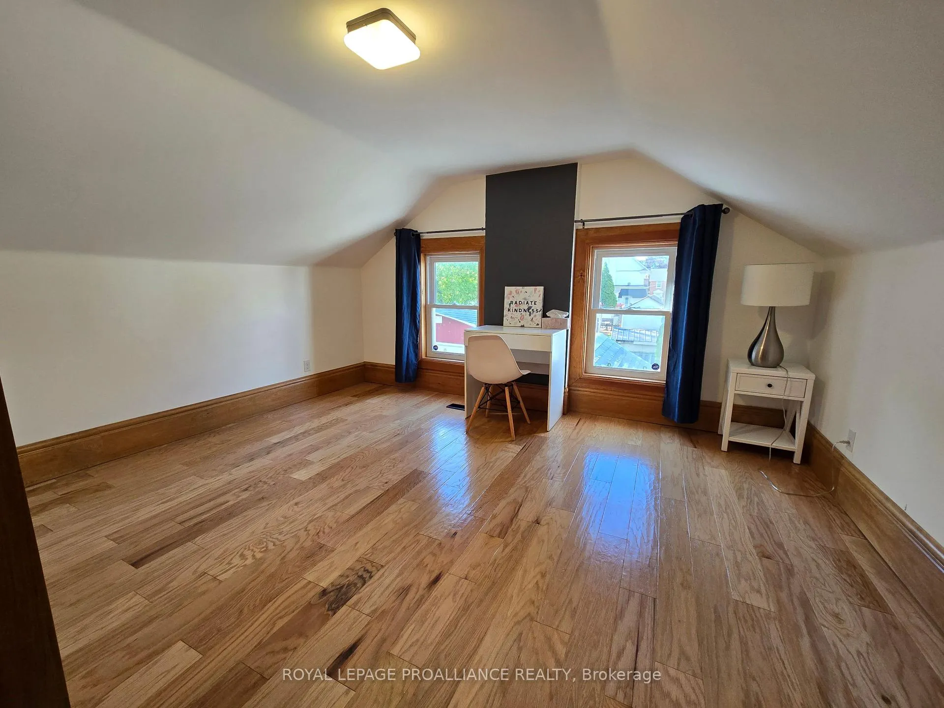 Photo 86 of 38 Sinclair Street, Belleville, Belleville Ward — HOMEH