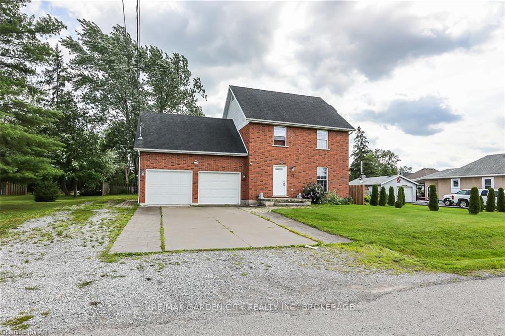 Photo 1 of 17 Melrose Avenue, Thorold, Port Robinson — HOMEH