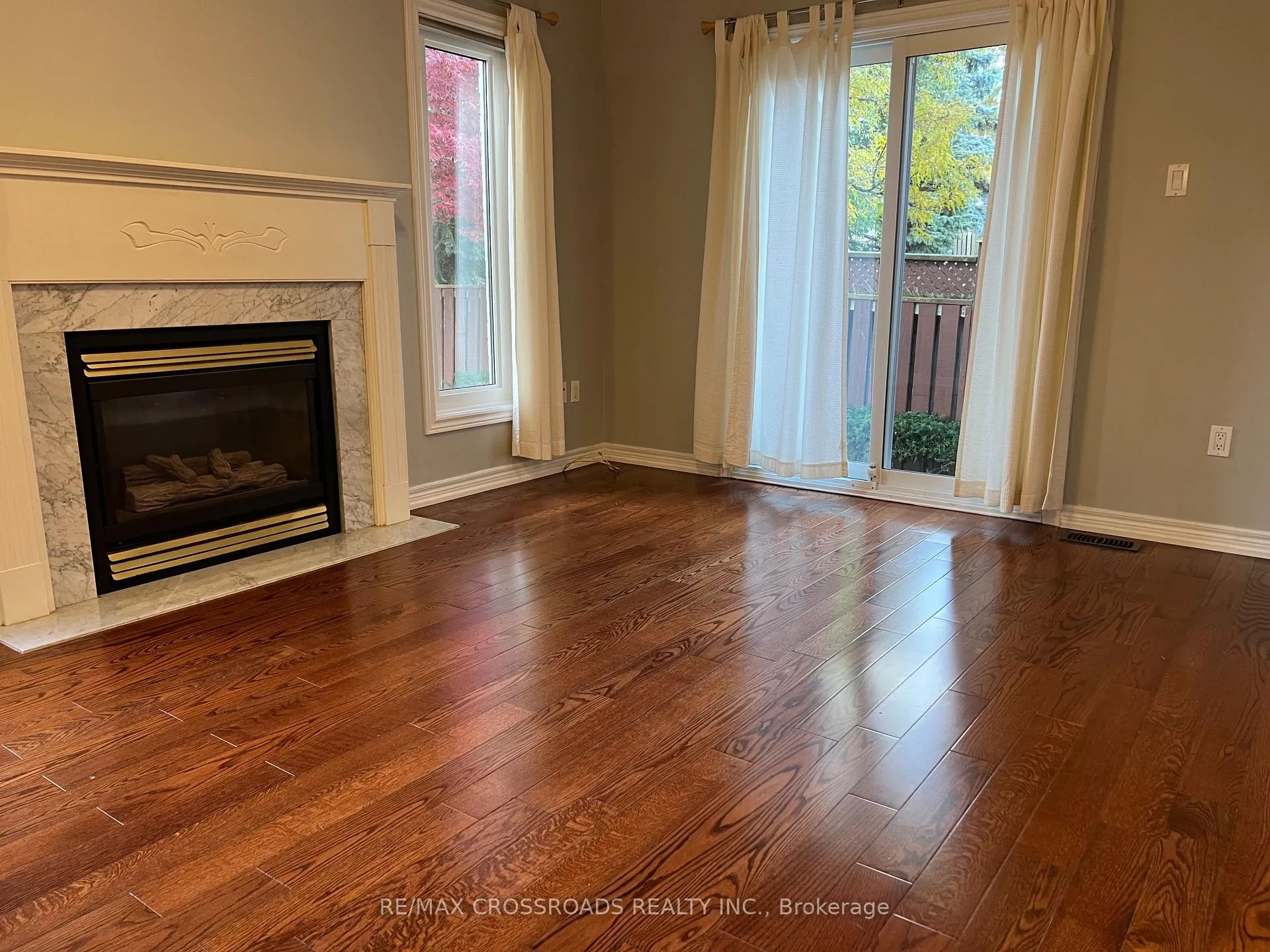 Photo 7 of 55 Ballymore Drive, Aurora, Bayview Wellington — HOMEH