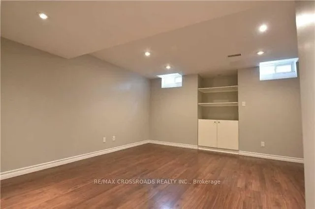 Photo 19 of 55 Ballymore Drive, Aurora, Bayview Wellington — HOMEH