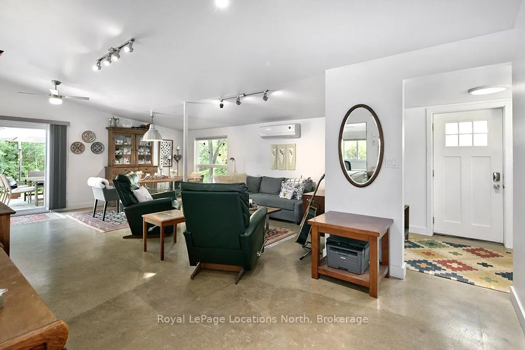 Photo 9 of 150 Peel Street S, Blue Mountains — HOMEH