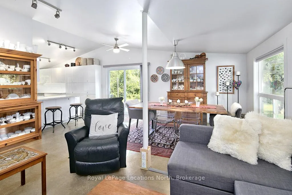 Photo 12 of 150 Peel Street S, Blue Mountains — HOMEH
