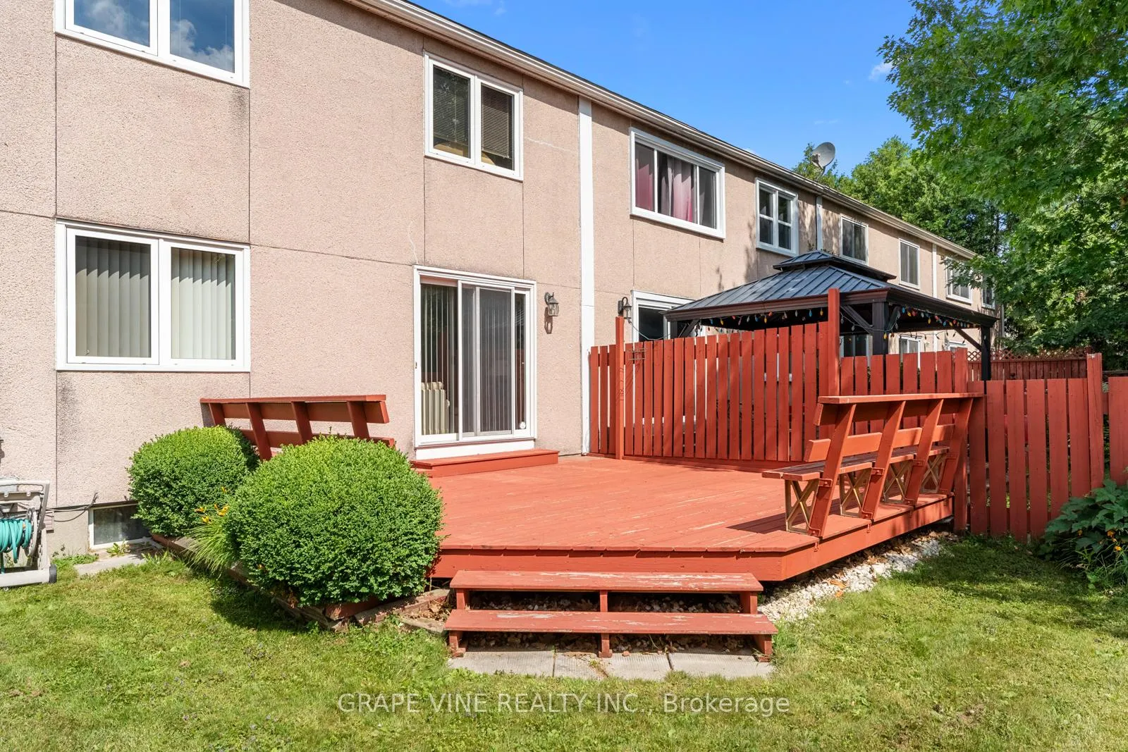 Photo 26 of 49 Tybalt Crescent, Ottawa, Westcliffe Estates — HOMEH